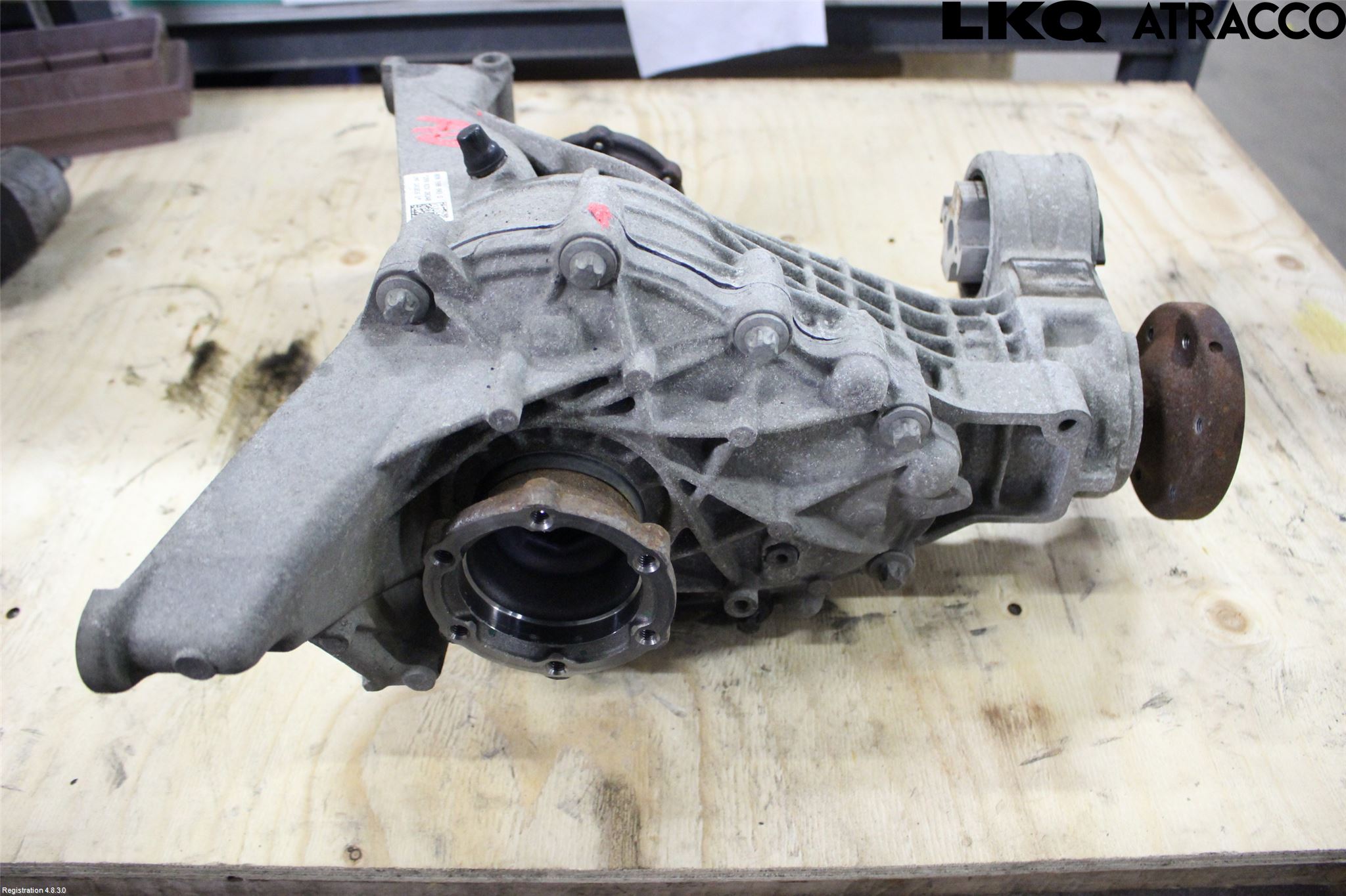 Audi A4/S4 B9 16-19 Bakaksel Kardang Bak -Diff