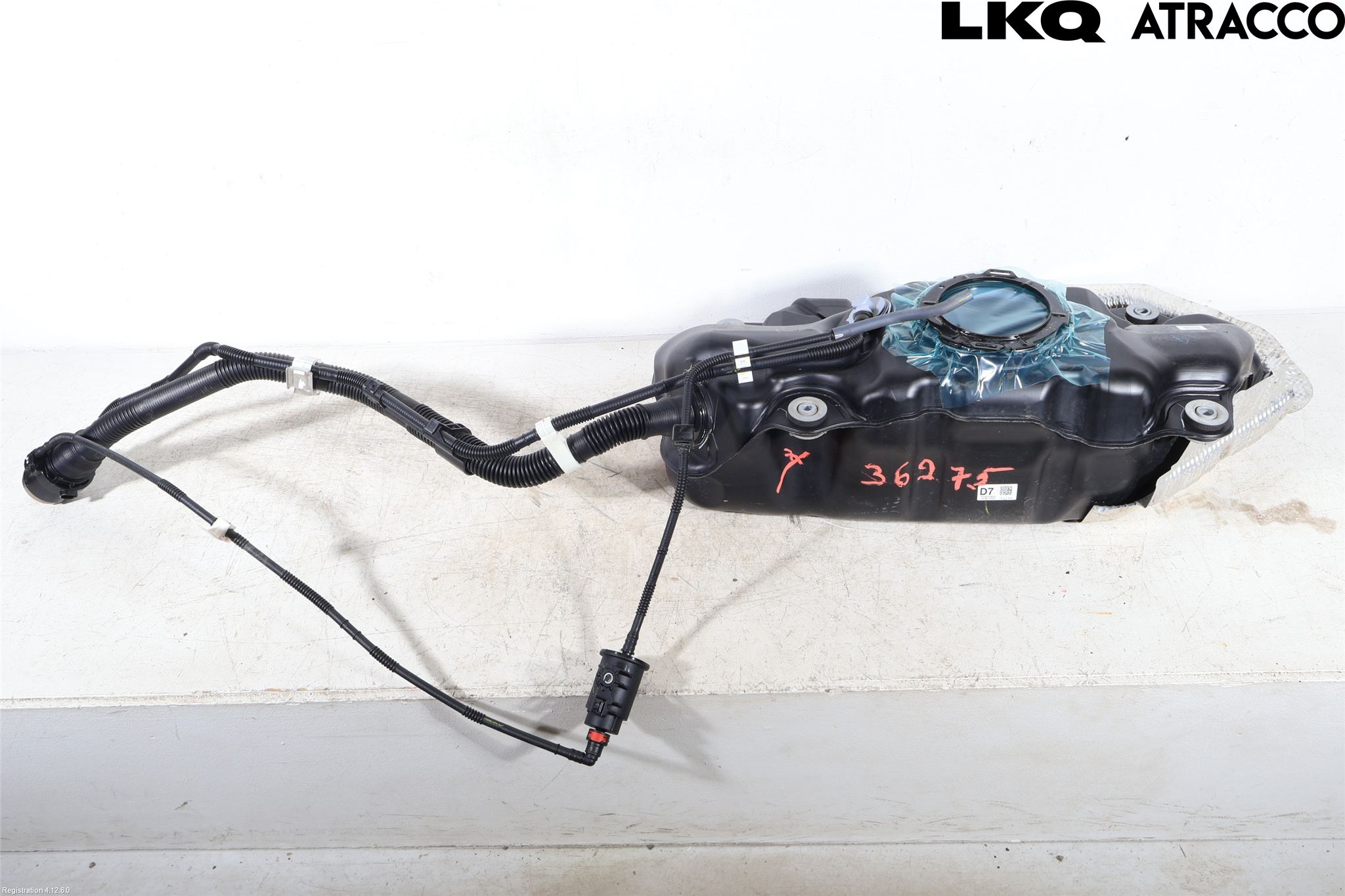 Lexus LBX 24- Drivstofftank
