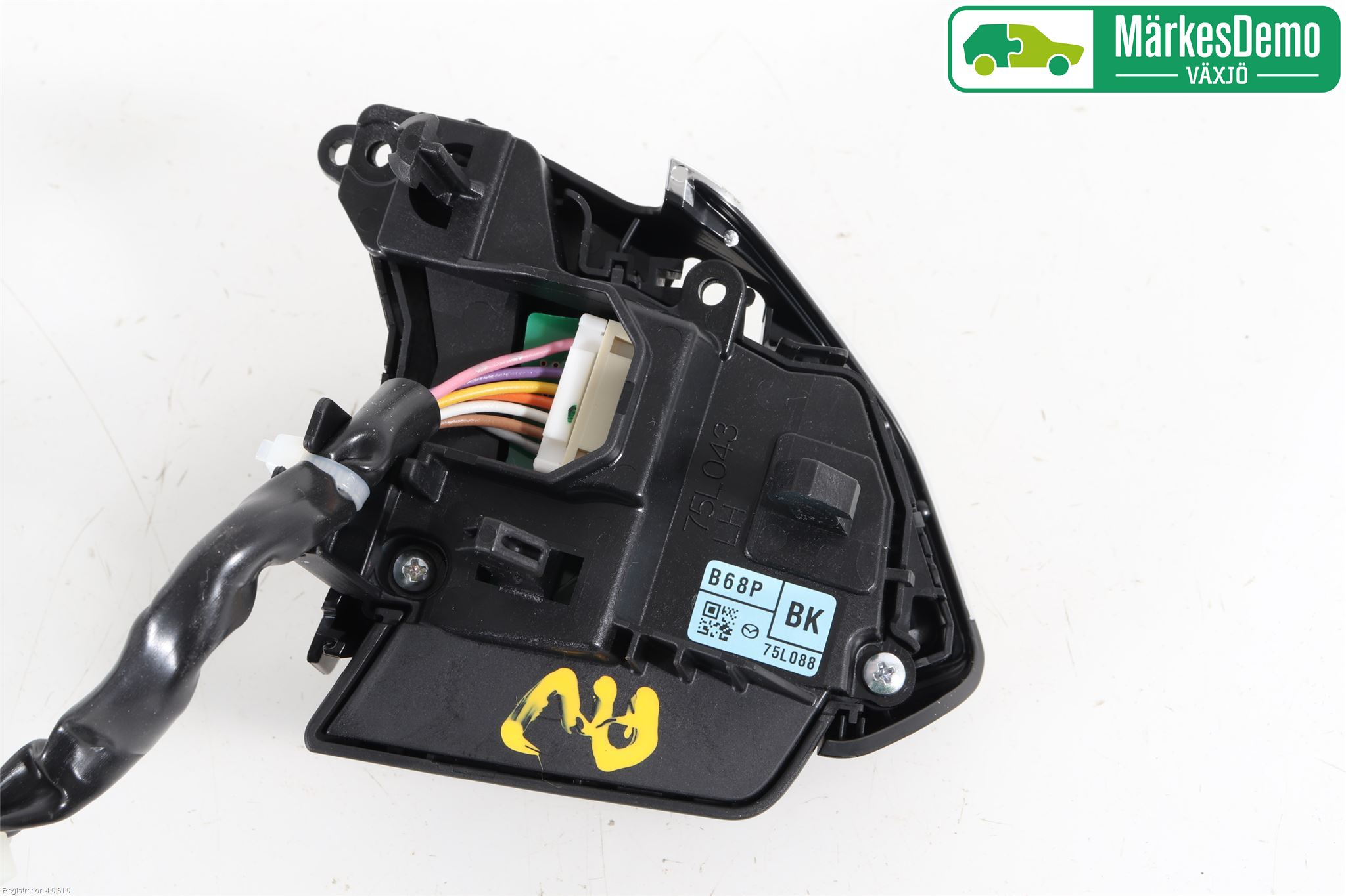 Mazda 2 (DJ) 15-22 Bryter Ratt Radio-Stereo
