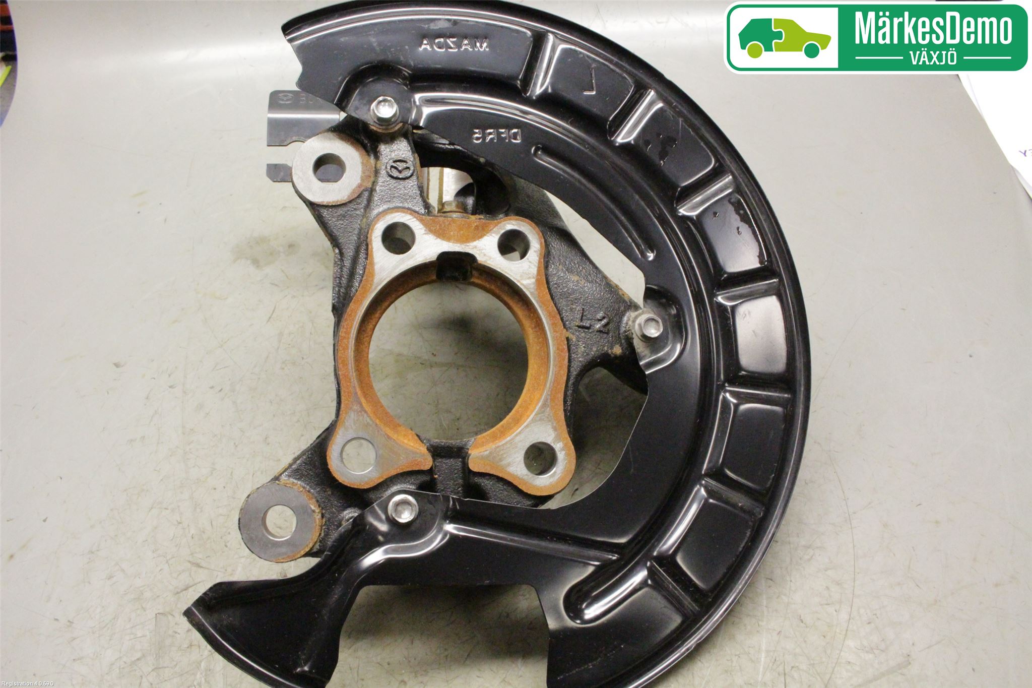 Mazda CX-30 20- Spindel Vf