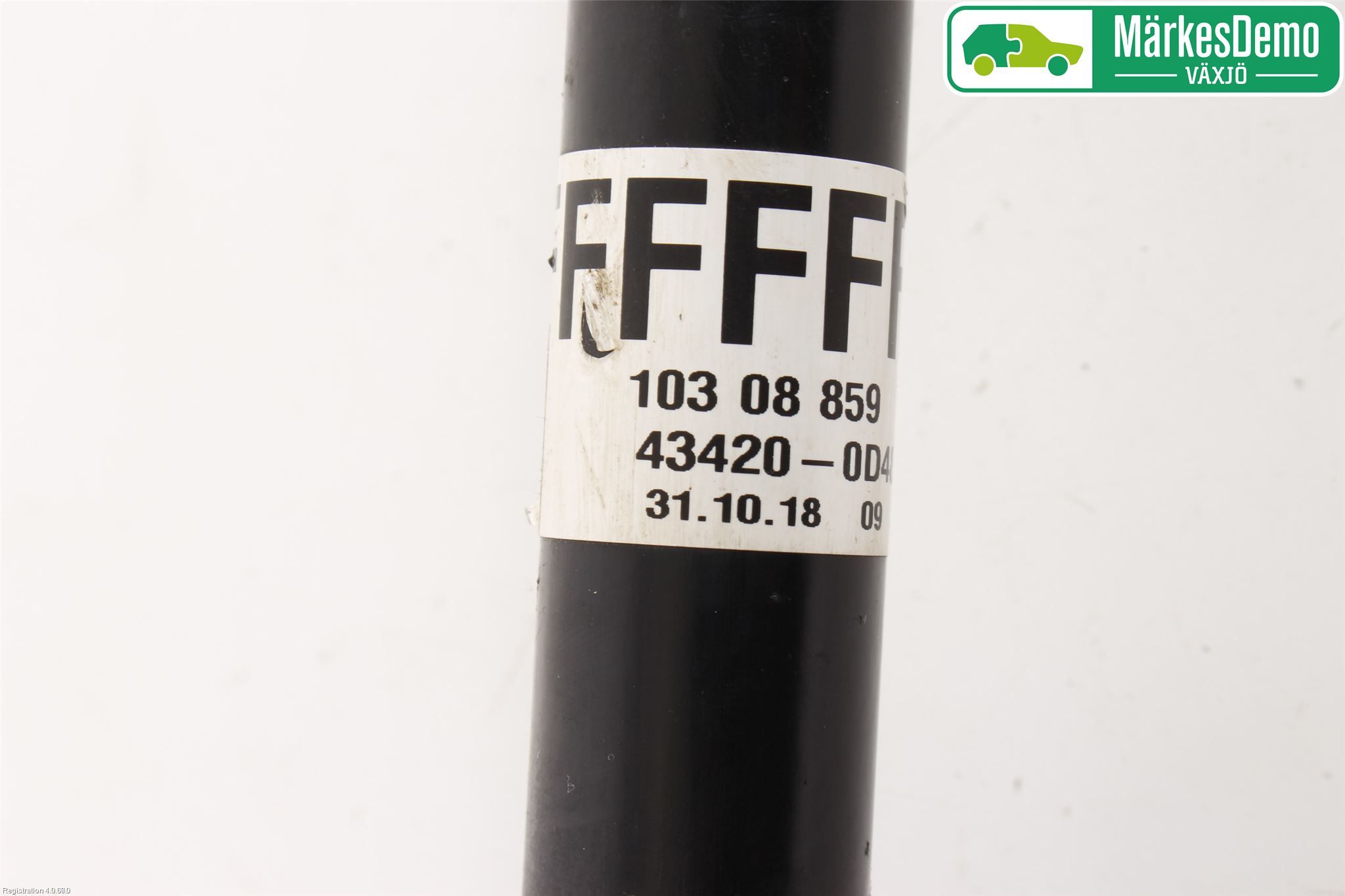 Toyota YARIS XP130 15-20 Drivaksel Foran Kompl Venstre