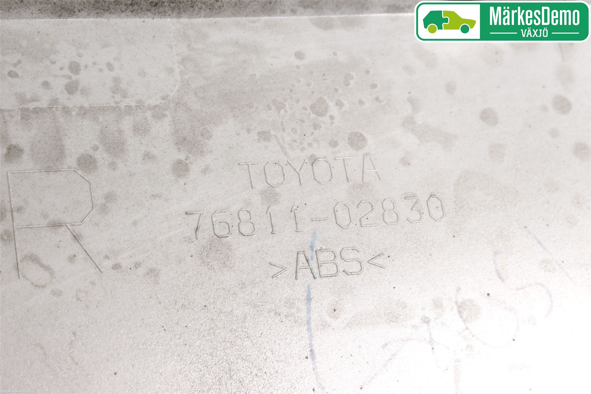 Toyota AURIS 13-19 Refleksplate - Skiltplate