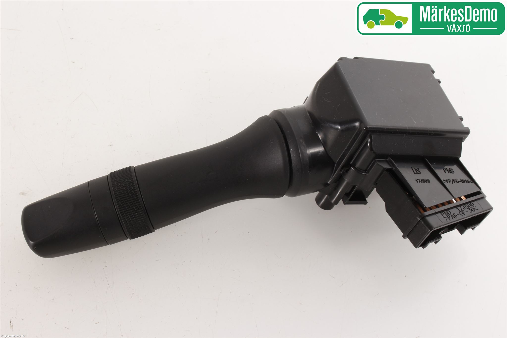 Suzuki SWIFT 17-24 Bryter Ratt Visker - Spyler