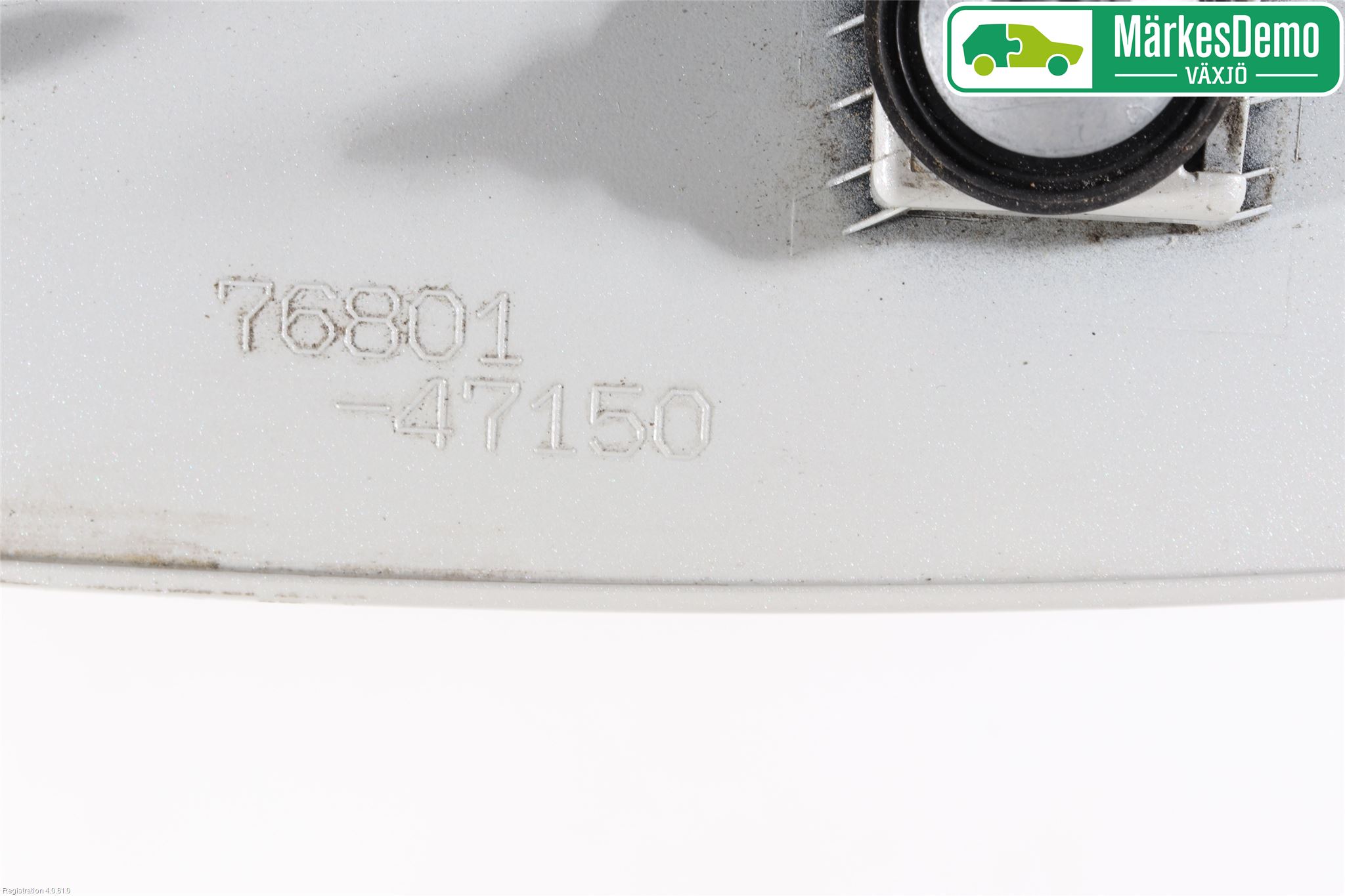Toyota PRIUS (ZVW50) 16-21 Refleksplate - Skiltplate
