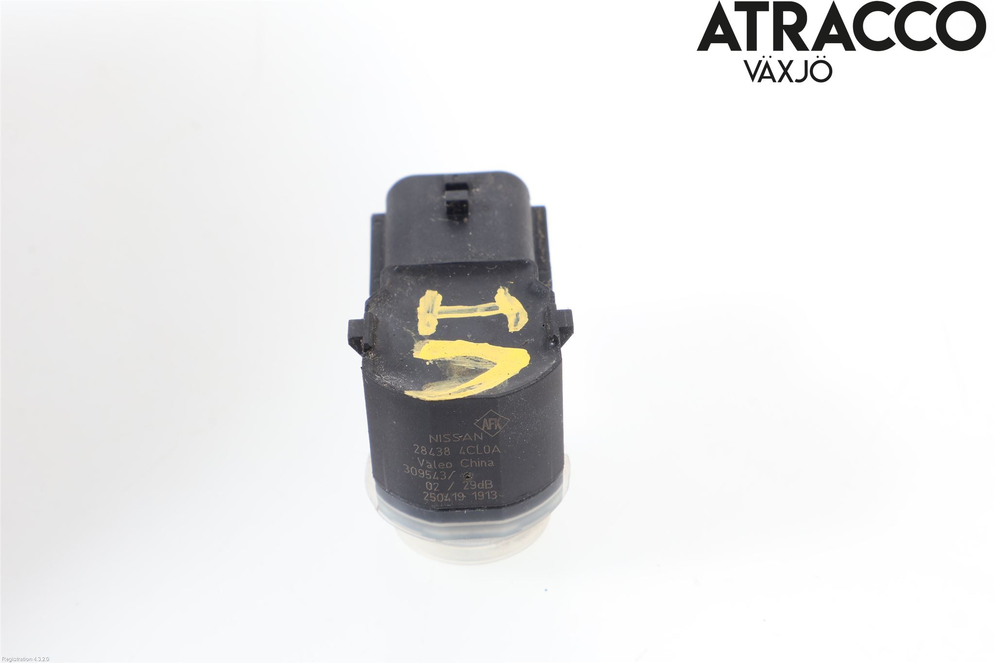 Nissan X-TRAIL 14-21 Sensor Parkering Front