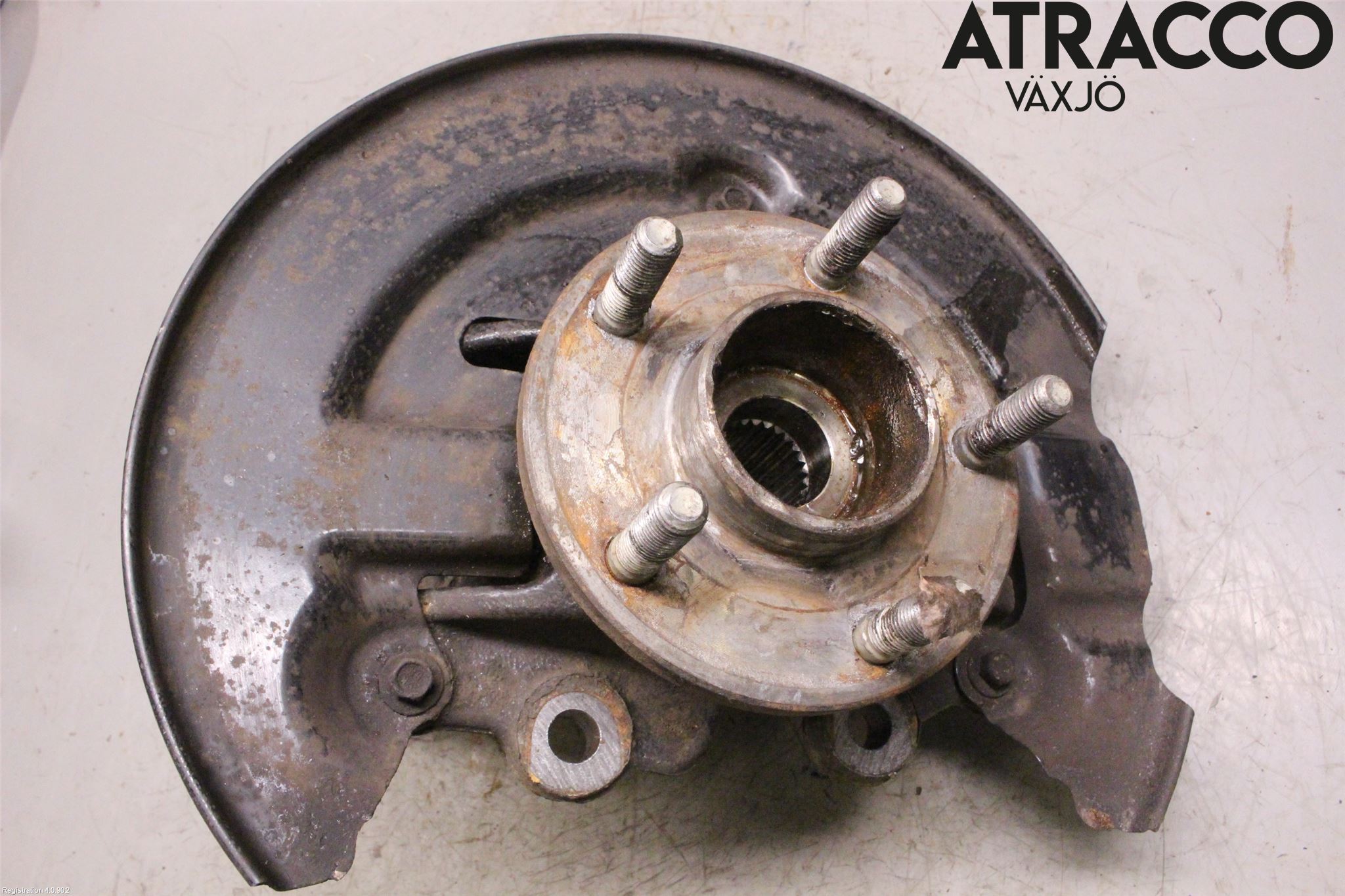 Ford GRAND C-MAX 15-19 Spindel Vf