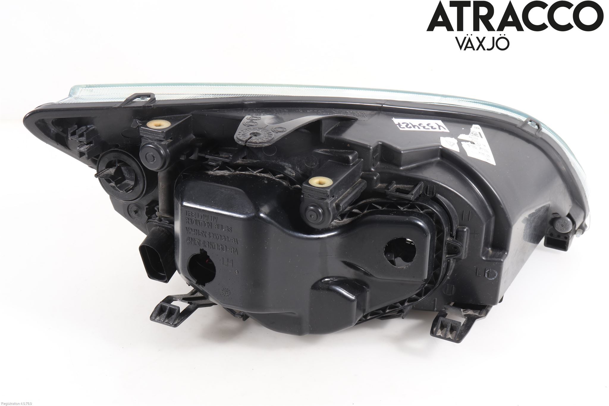 Ford FOCUS     04-07 Frontlykt Venstre