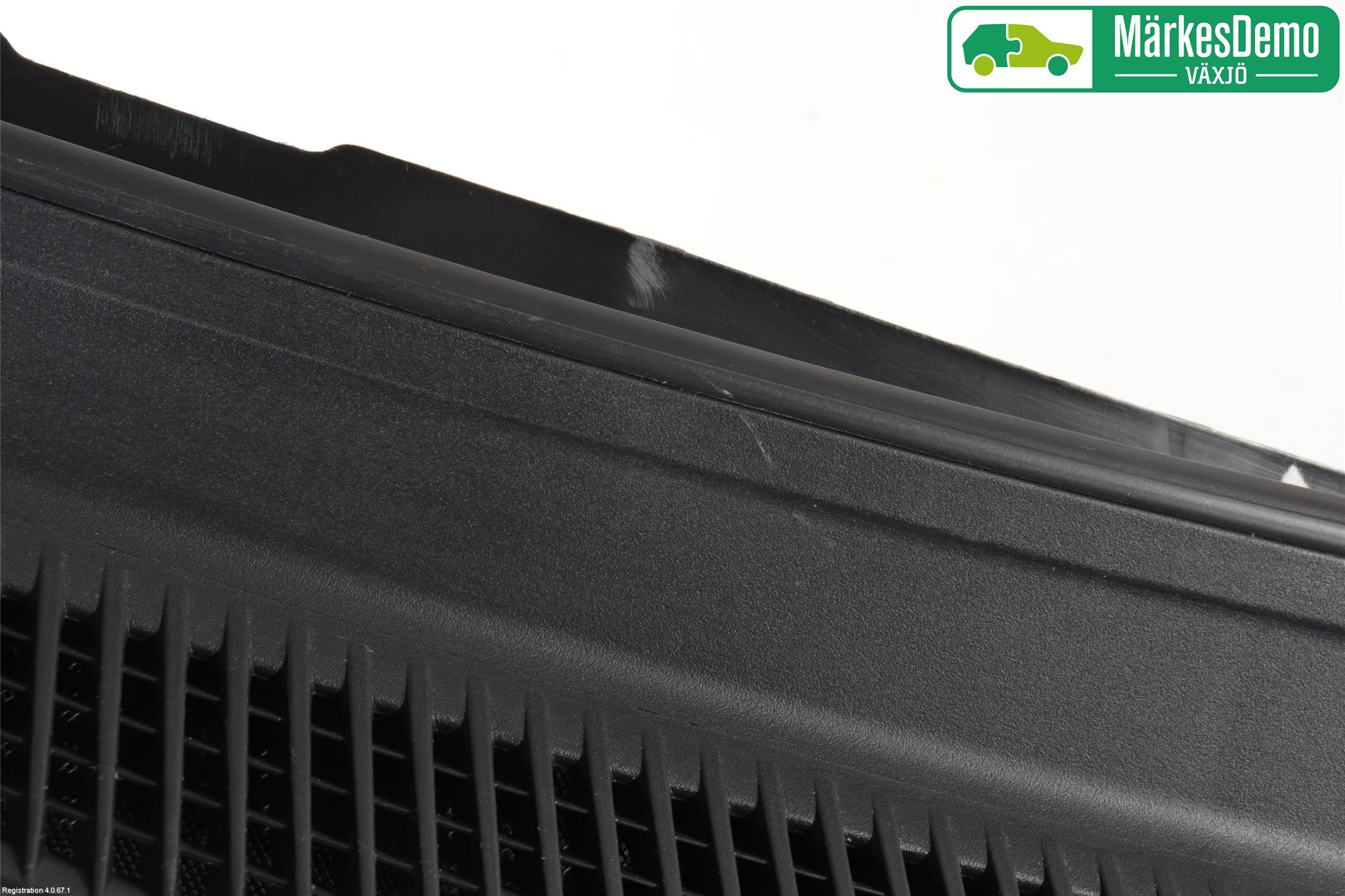 Toyota AYGO 15-21 Visker Deksel-Grill-Under Frr