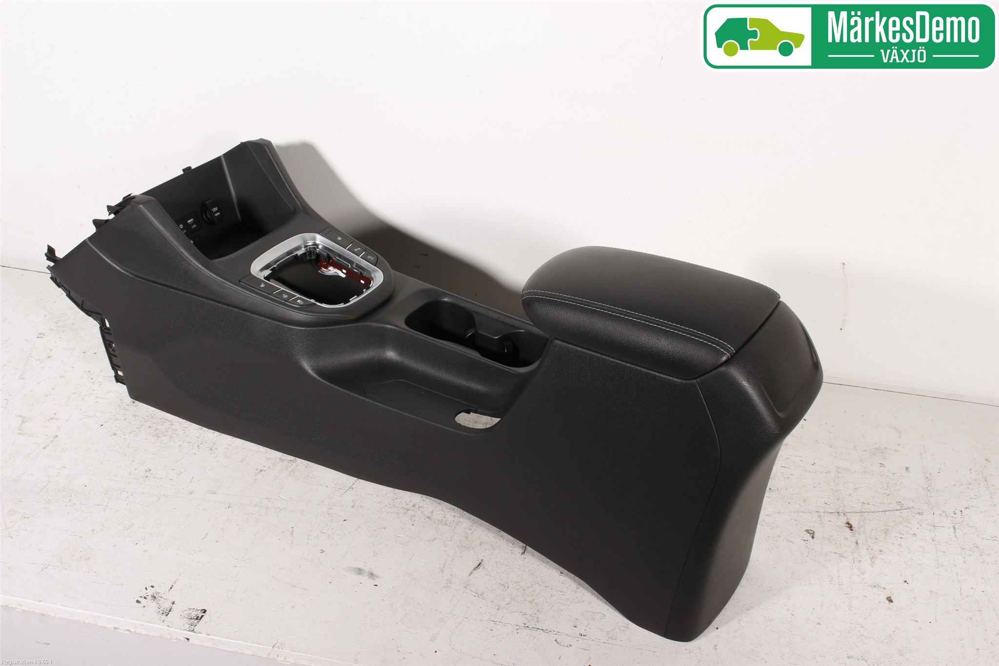 Hyundai i30 PD 17- Instrumentkonsoll Gulv