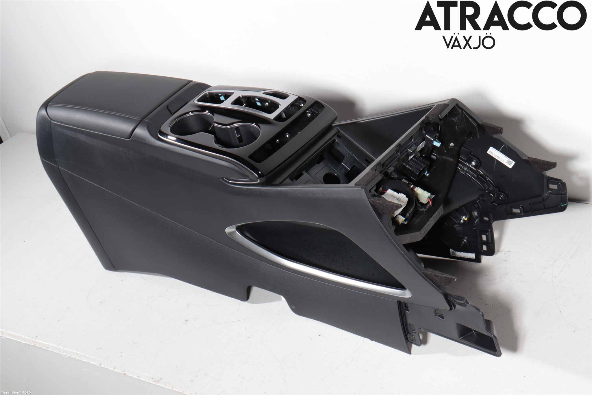 Hyundai TUCSON 05- Instrumentkonsoll Gulv