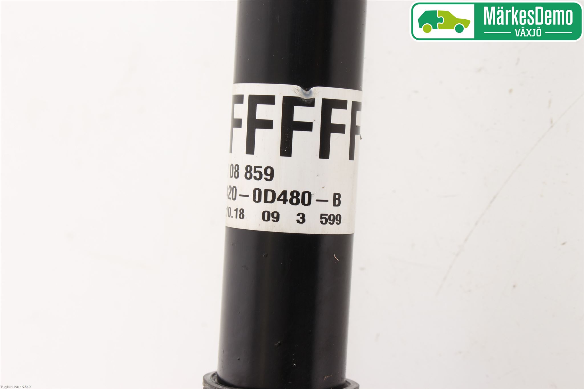 Toyota YARIS XP130 15-20 Drivaksel Foran Kompl Venstre