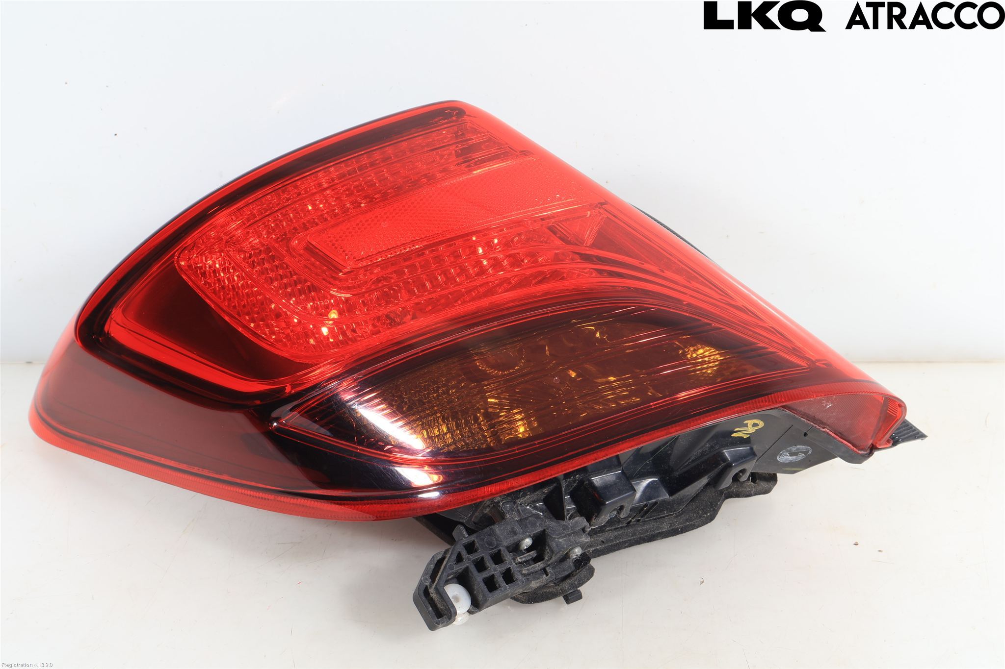 Toyota YARIS XP130 15-20 Baklykt Venstre