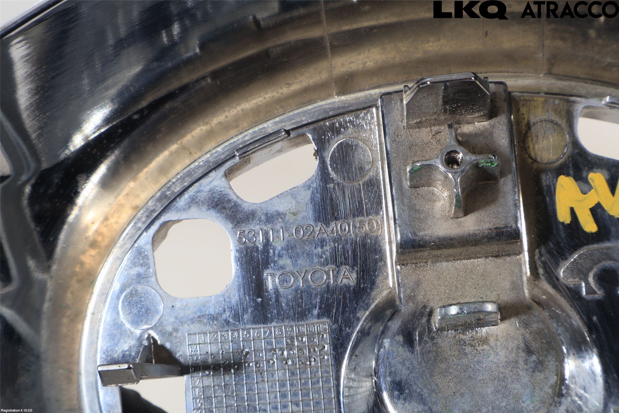 Toyota AURIS 13-19 Grilldel Midt