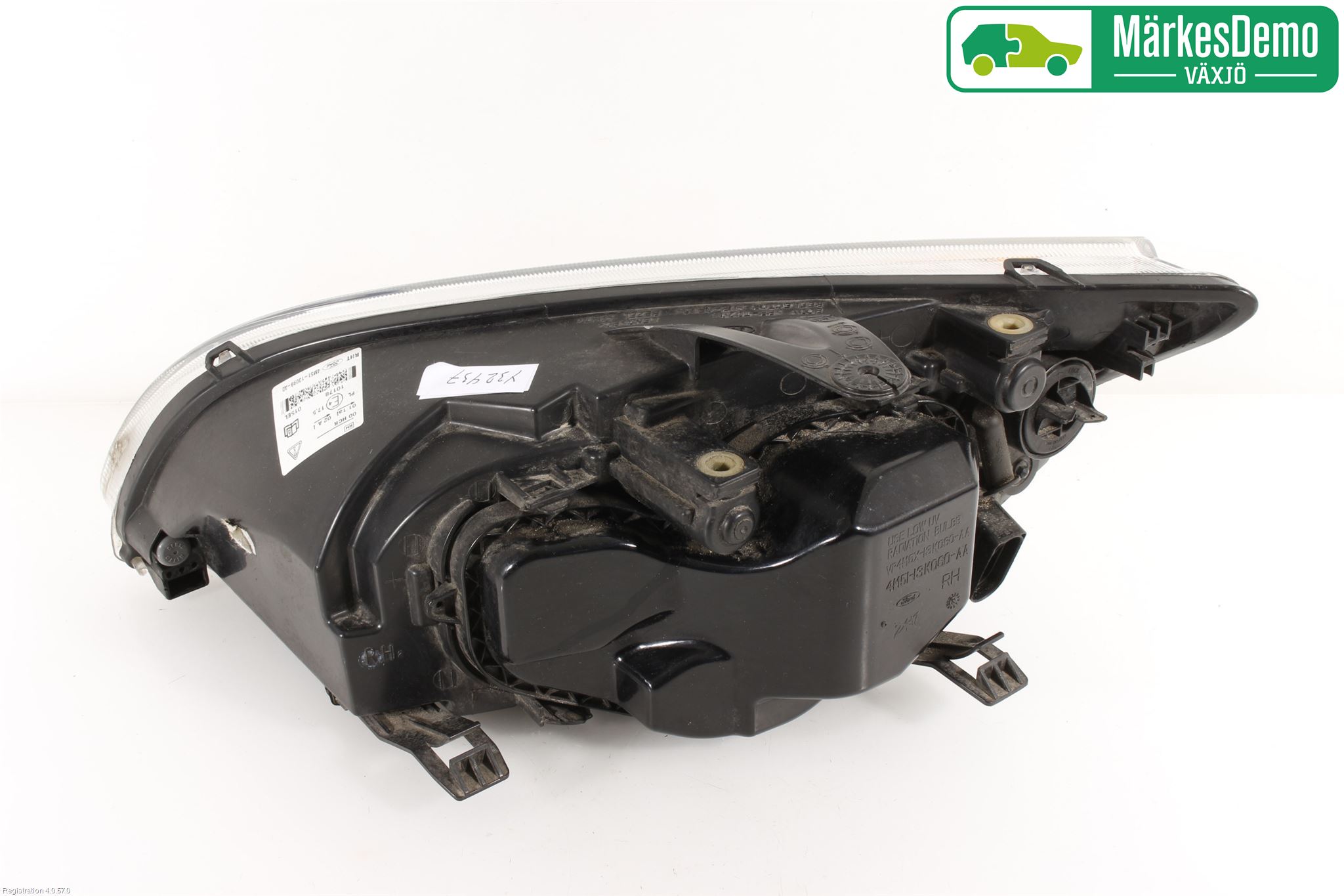 Ford FOCUS     04-07 Frontlykt Høyre