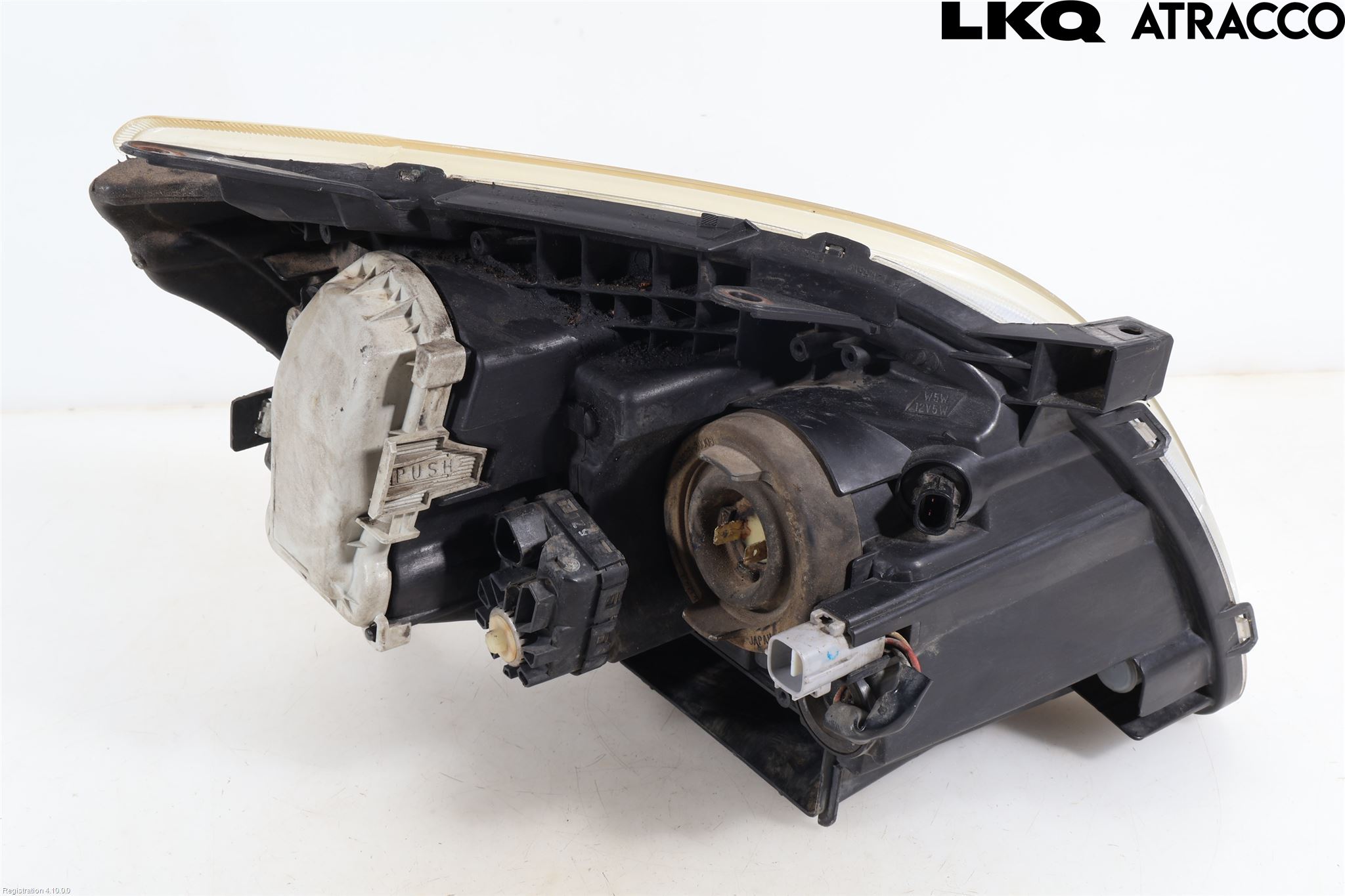 Toyota AVENSIS 03-06 Frontlykt Venstre