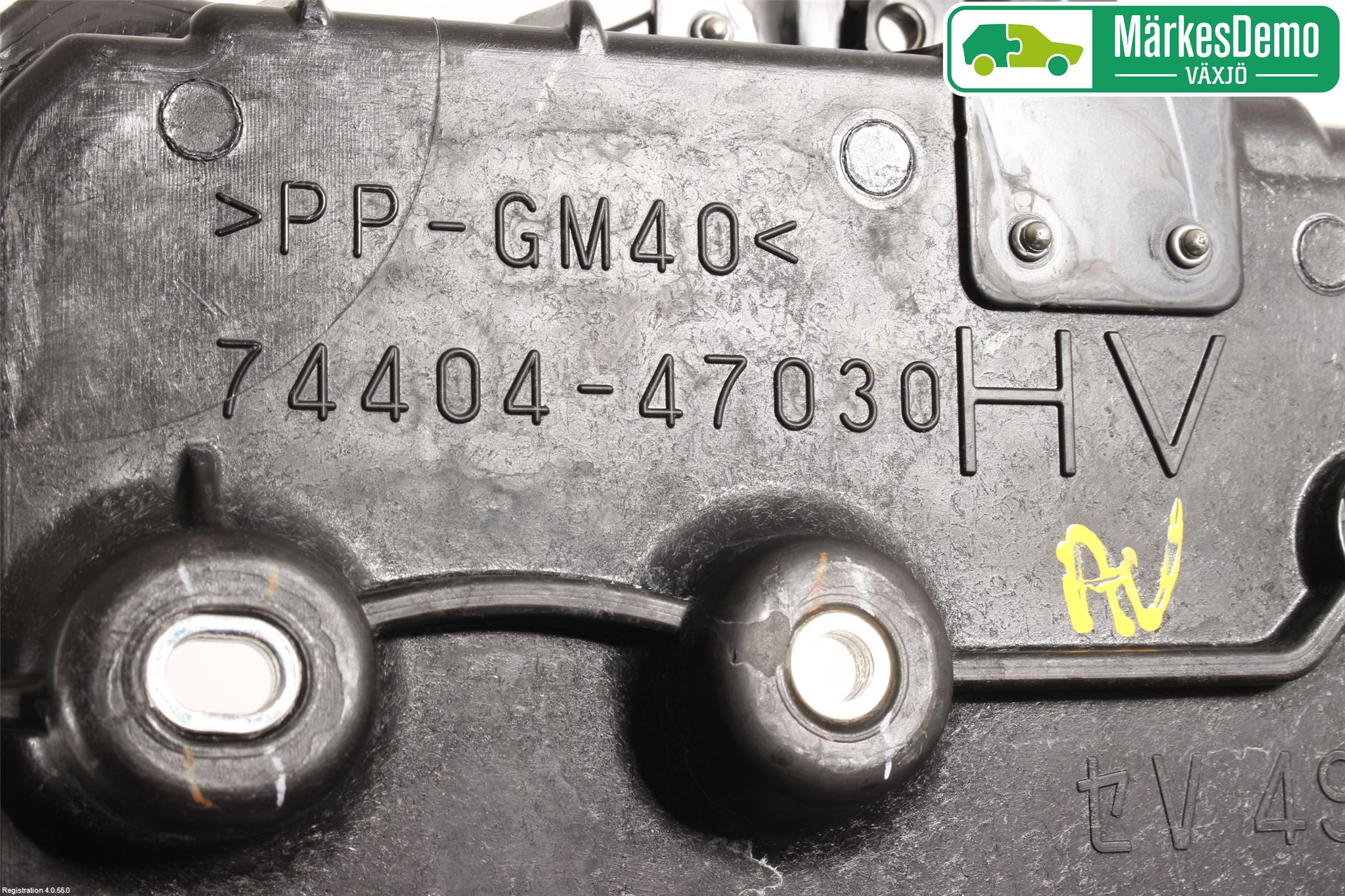 Toyota C-HR 16-23 Batterikasse - Feste - Holder