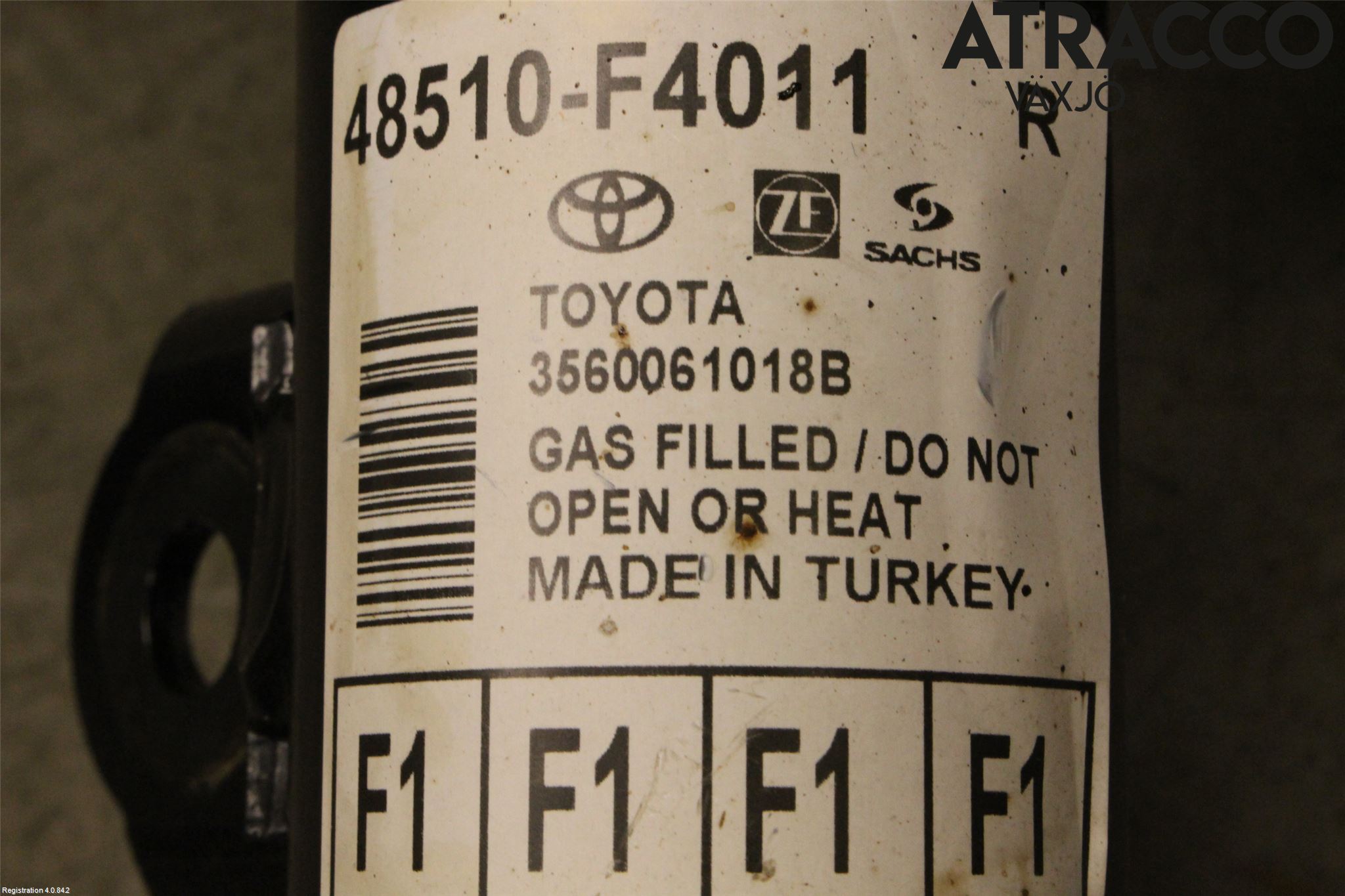 Toyota C-HR 16-23 Fjærbein Foran Høyre