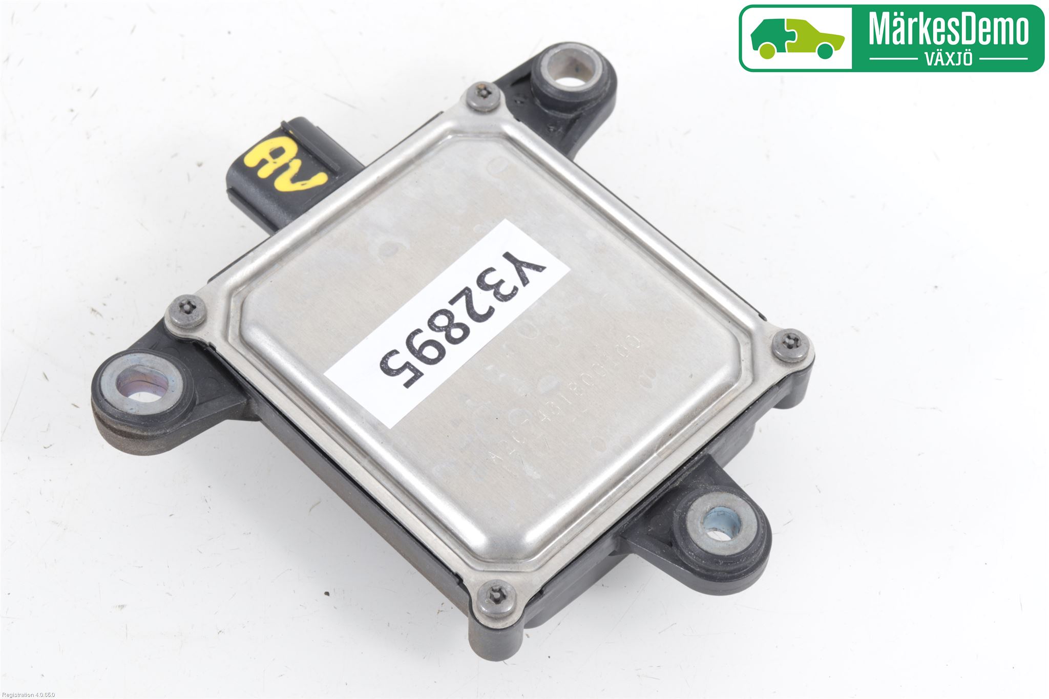 Mitsubishi OUTLANDER 13-21 Sensor Kollisjonsbeskyttelse