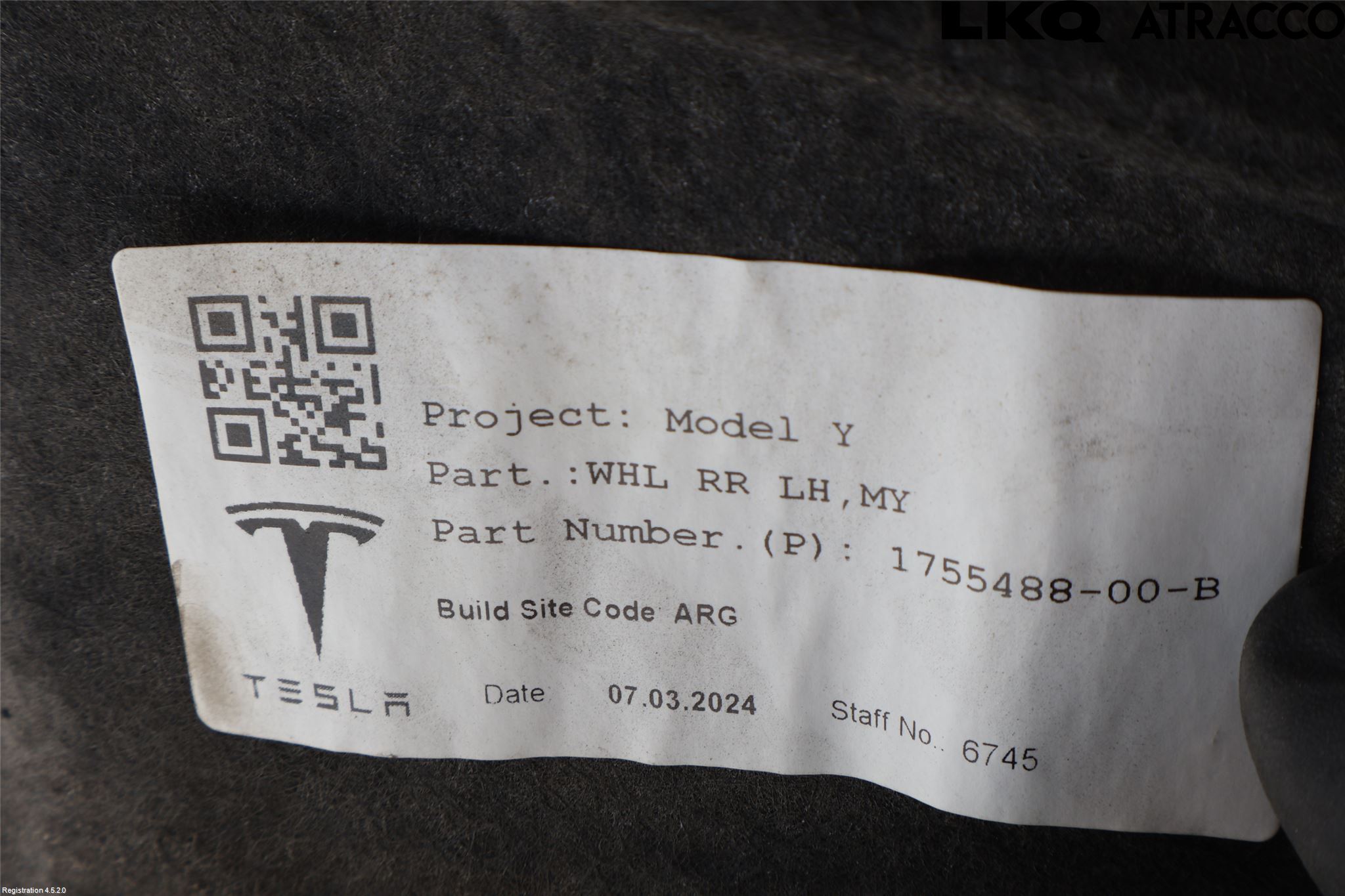 Tesla MODEL Y 21- Skjerm Indre