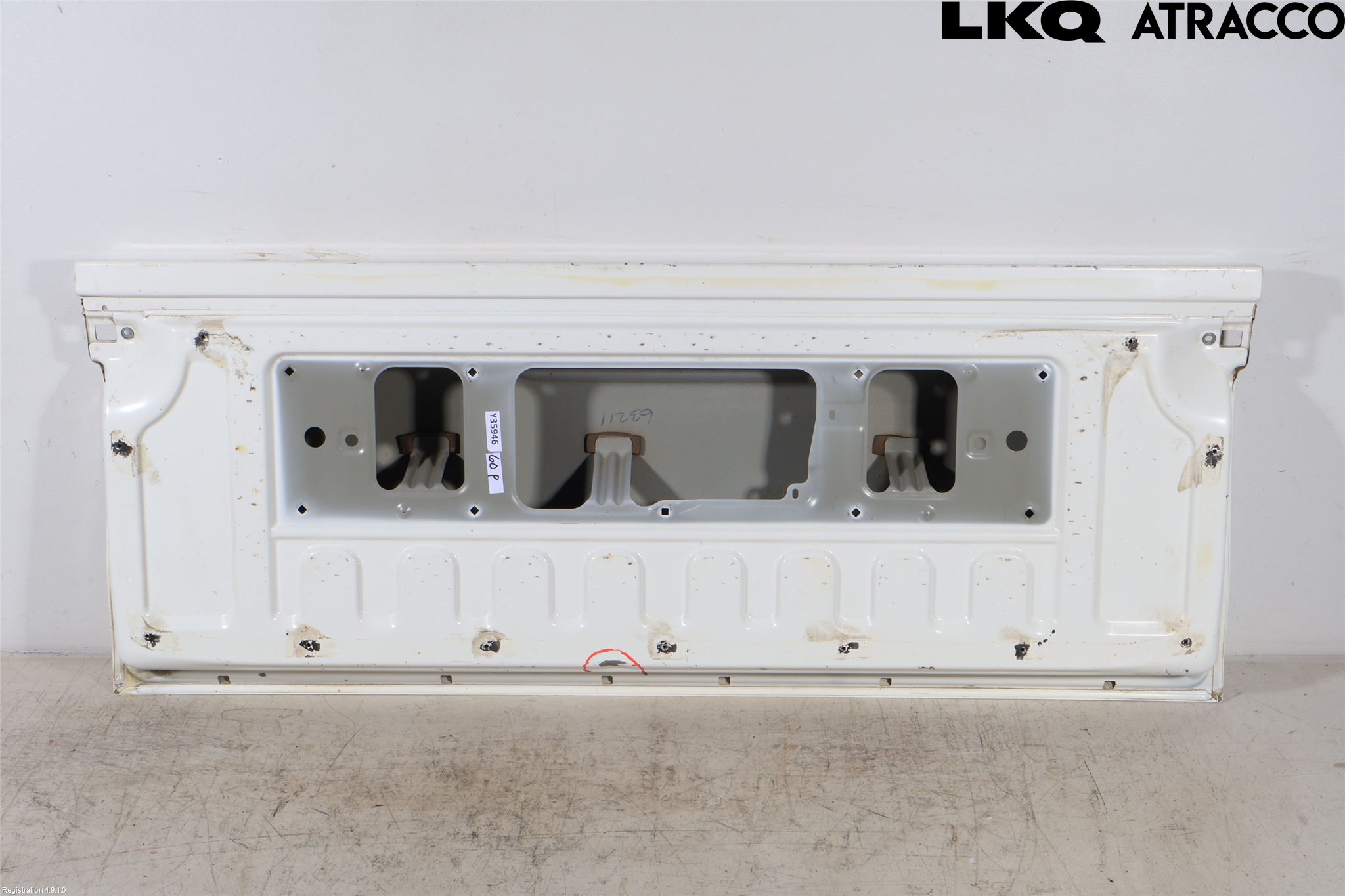 Toyota HILUX 16- Lasteplan Luke Bak
