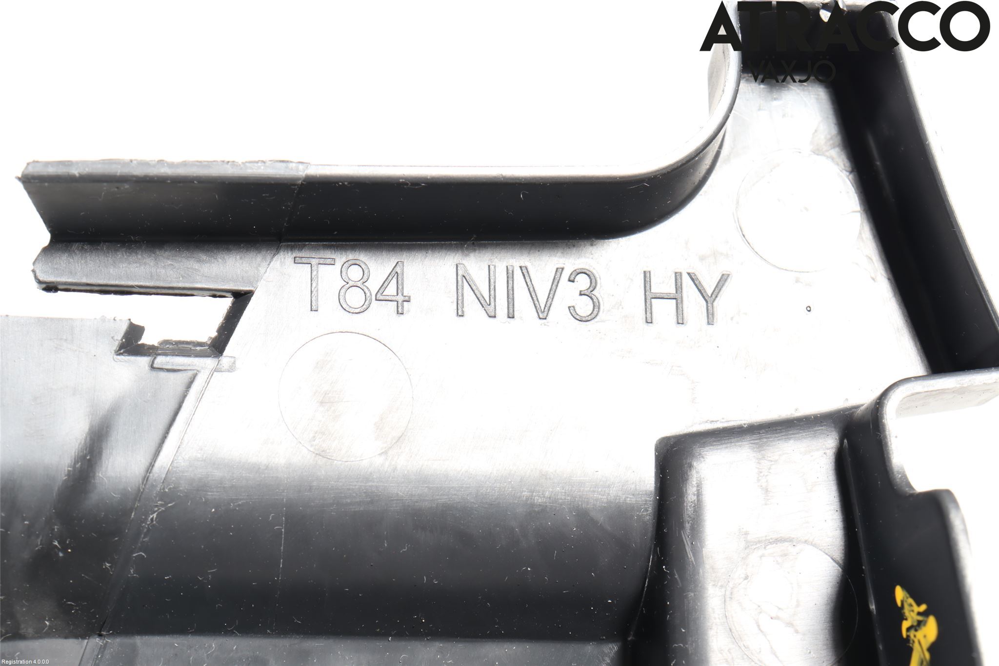 Peugeot 3008 09-16 Luftstyring Front