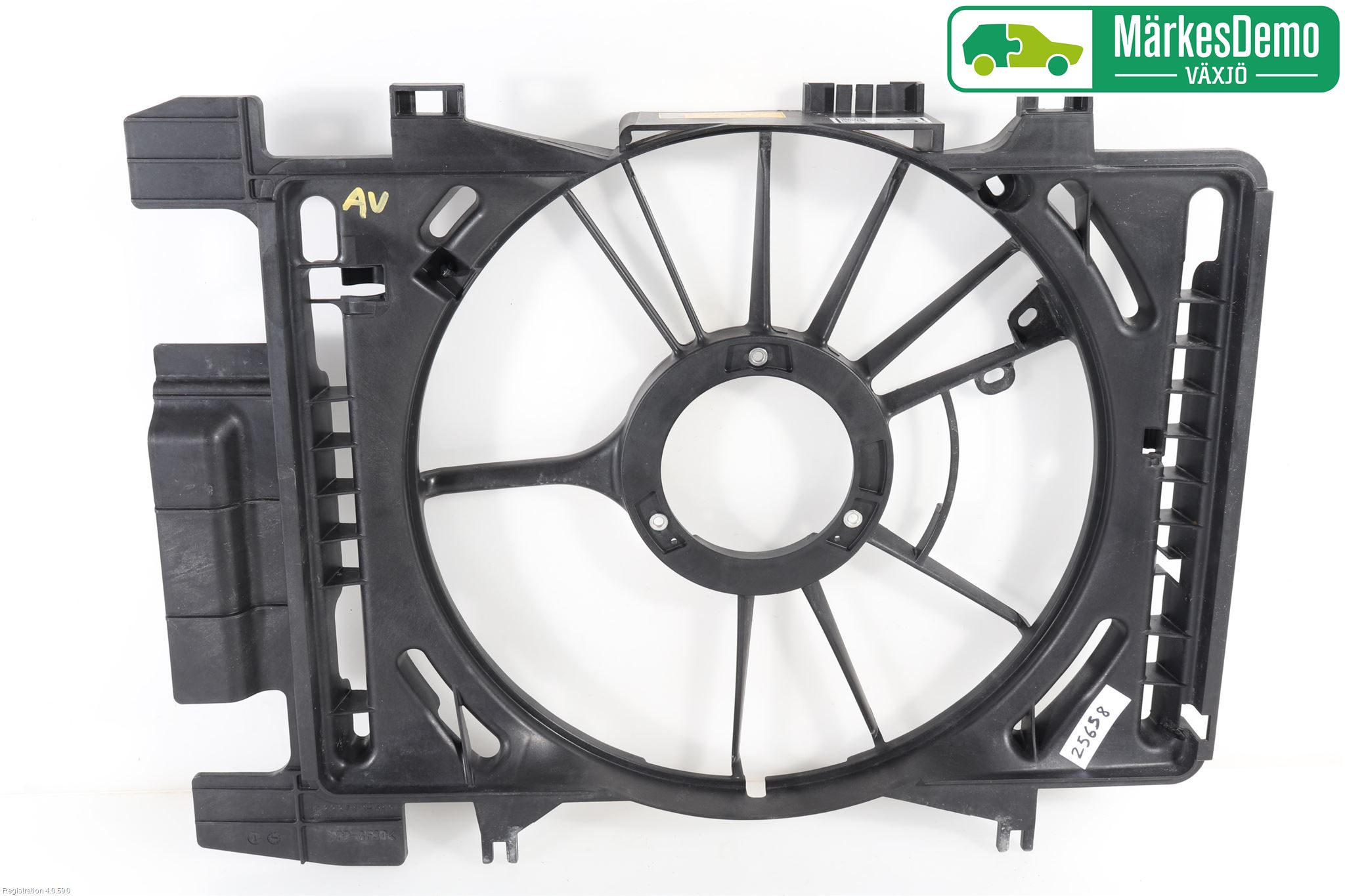 Toyota YARIS XP130 12-14 Kjølevifte-Radiator Hus-Kåpe