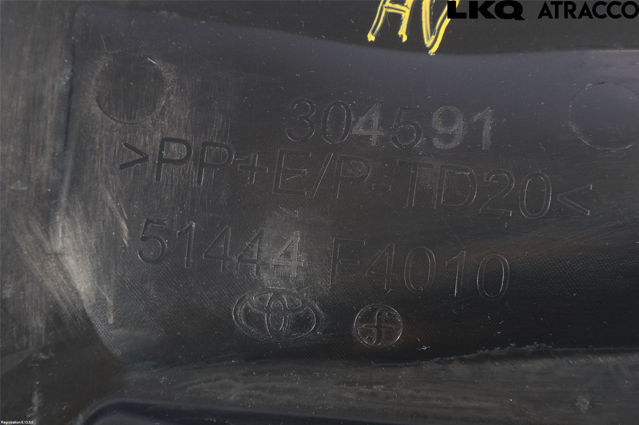 Toyota C-HR 16-23 Bunnplate U Motor-Gear-Dørk