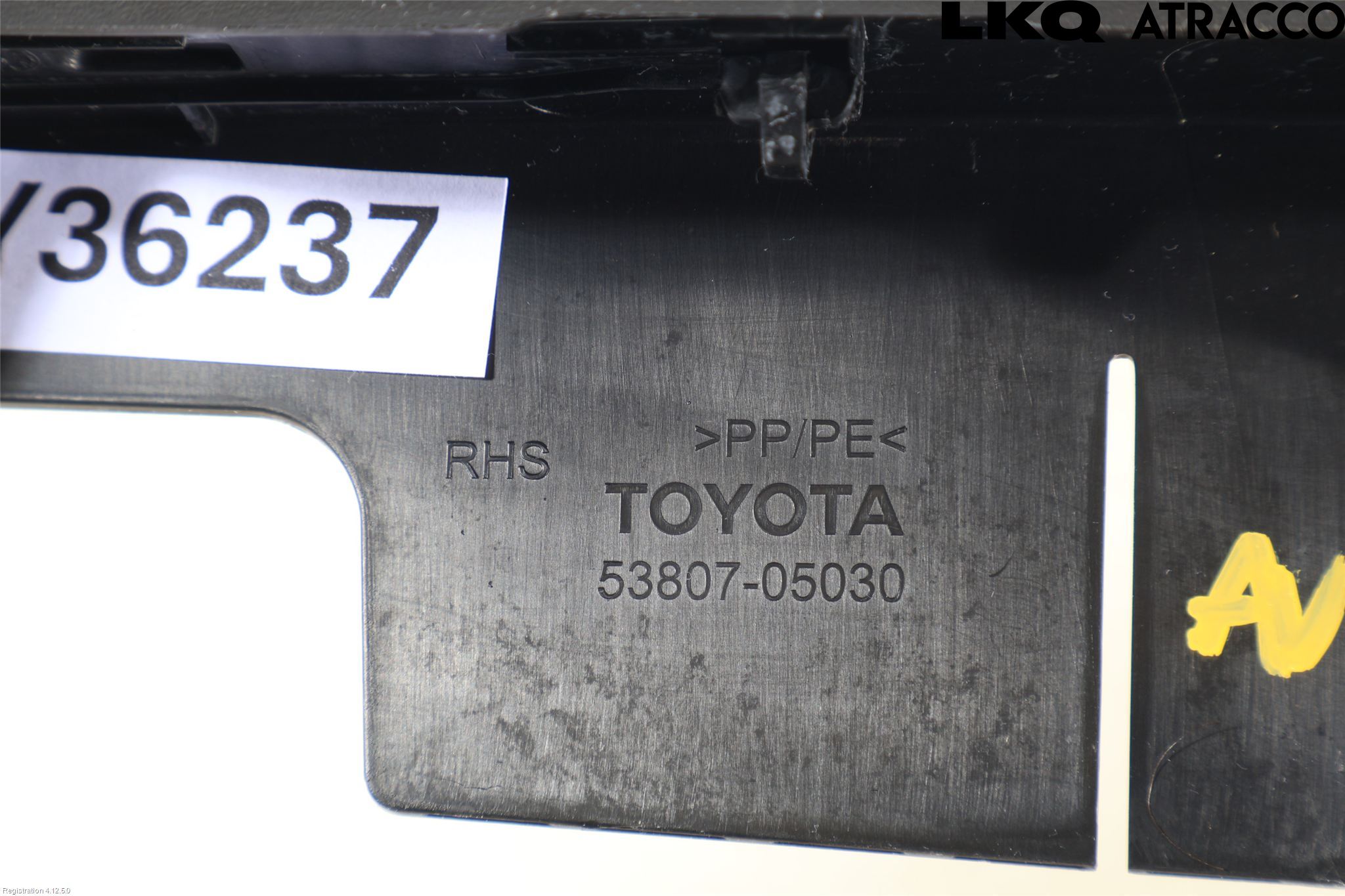 Toyota AVENSIS 16-18 Luftstyring Front