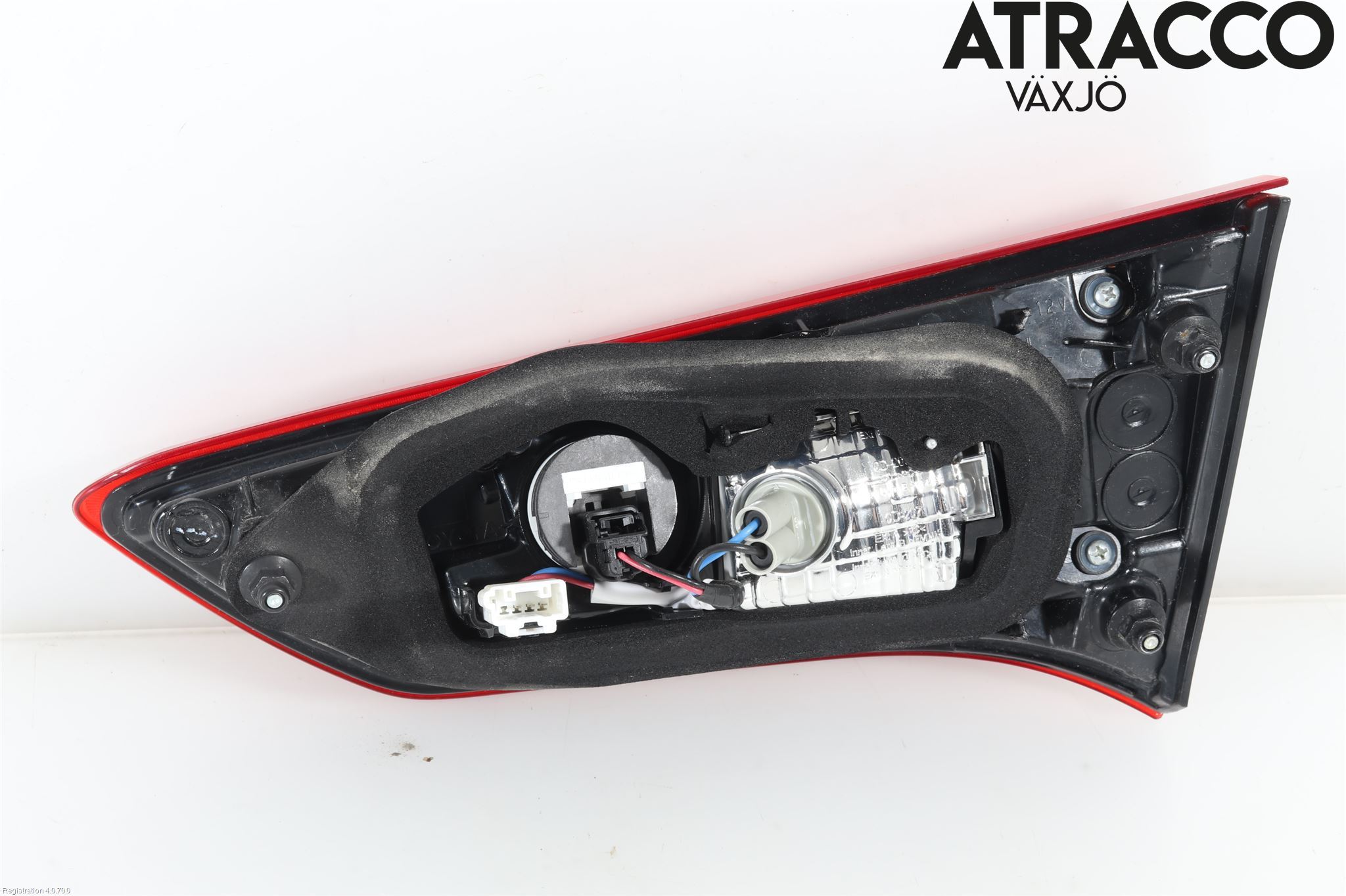 Toyota YARIS XP130 15-20 Baklykt Venstre  På Luke(Indre