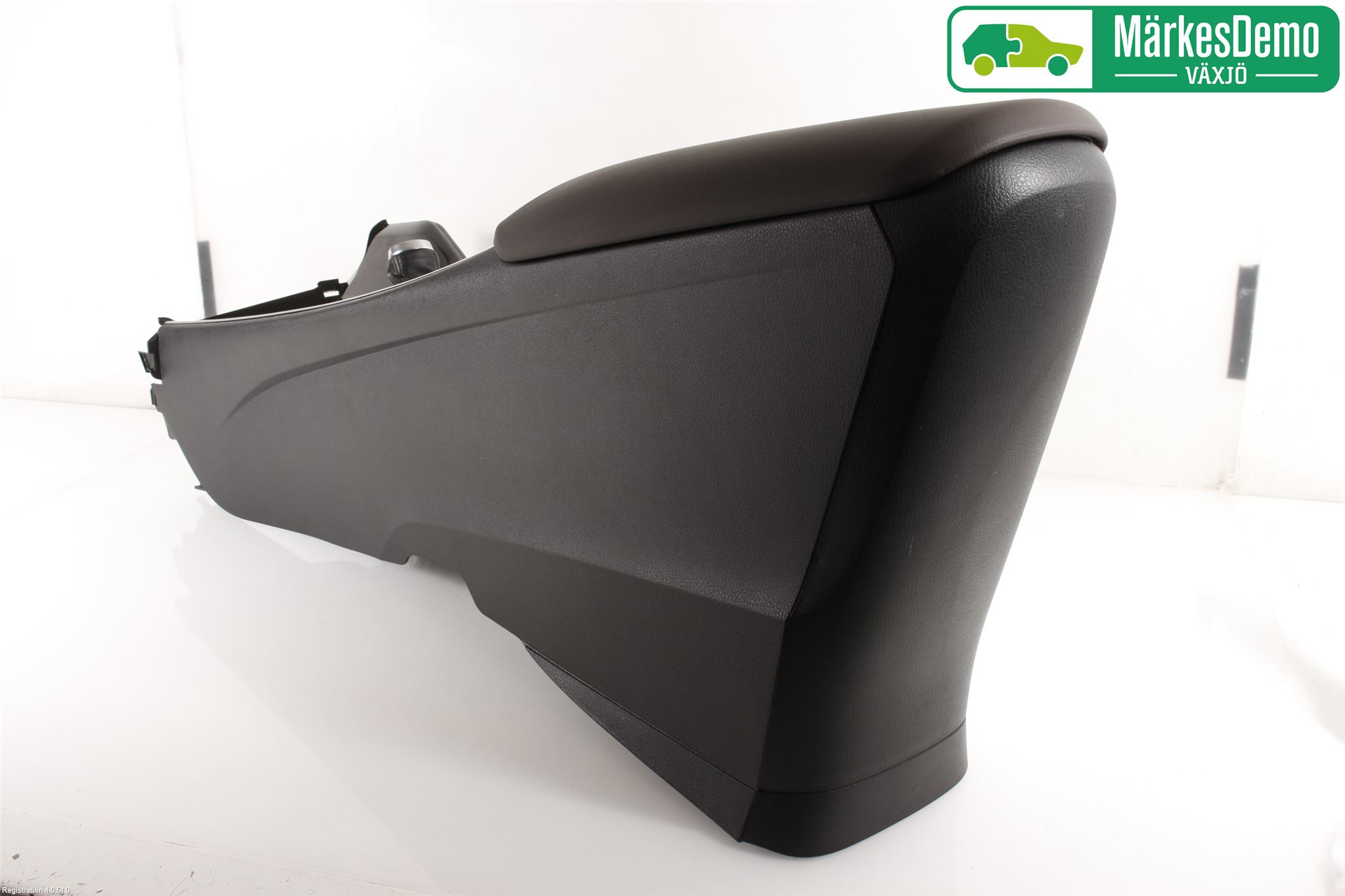 Toyota C-HR 16-23 Instrumentkonsoll Gulv