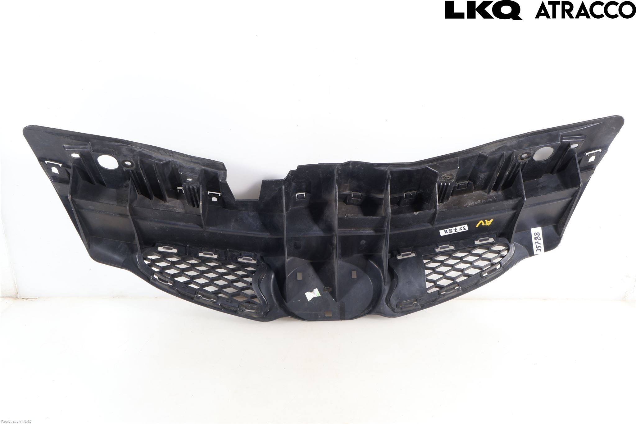Toyota AYGO 06-14 Grill Komplett