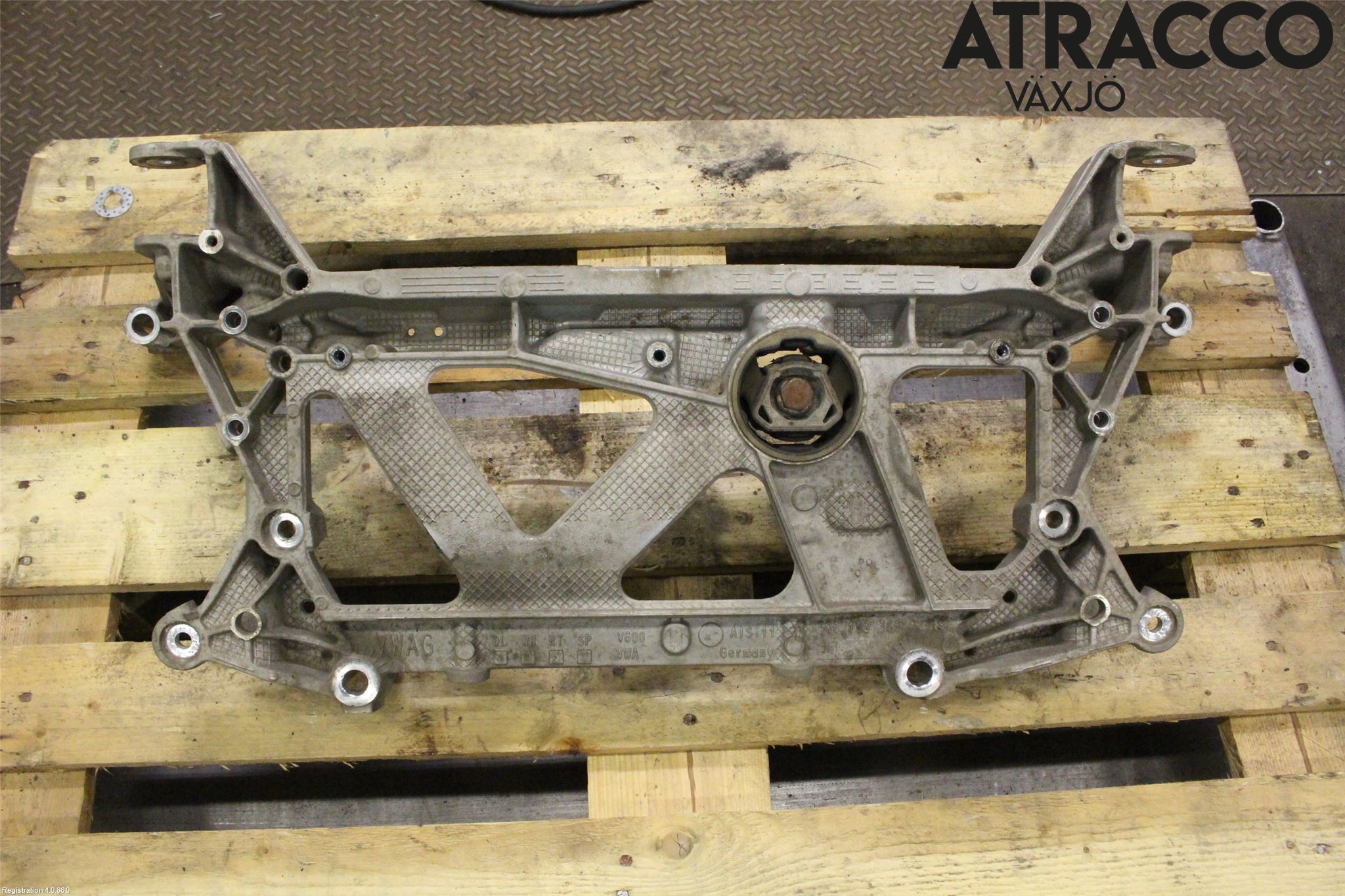 Audi A3/S3 8V 13-20 Forstillingsbjelke(Tvergående)