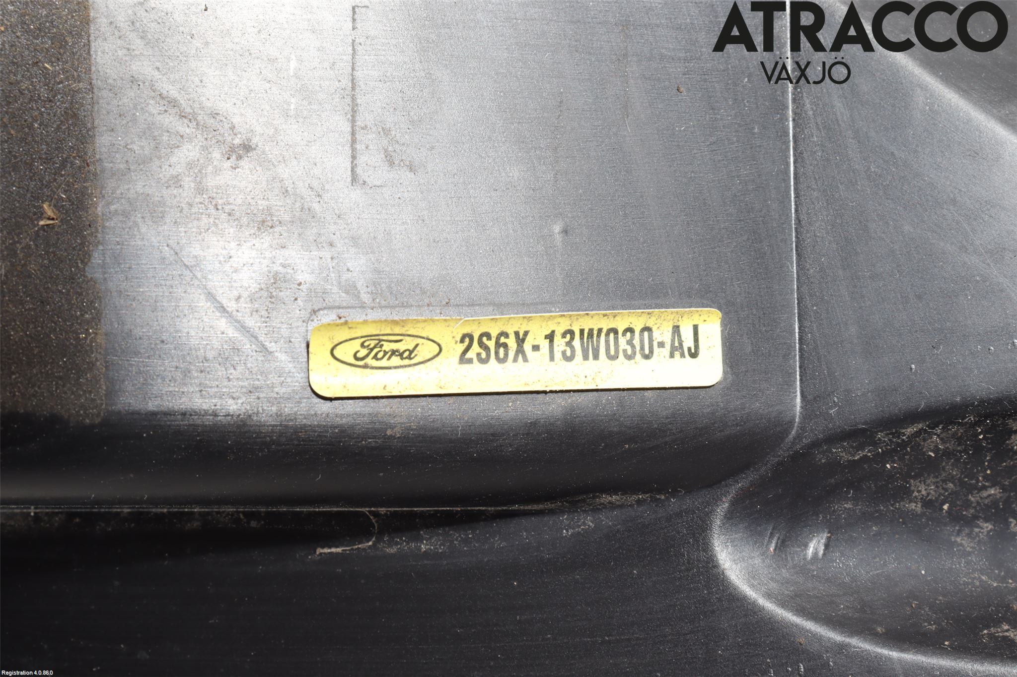 Ford FIESTA     02-05 Frontlykt Venstre