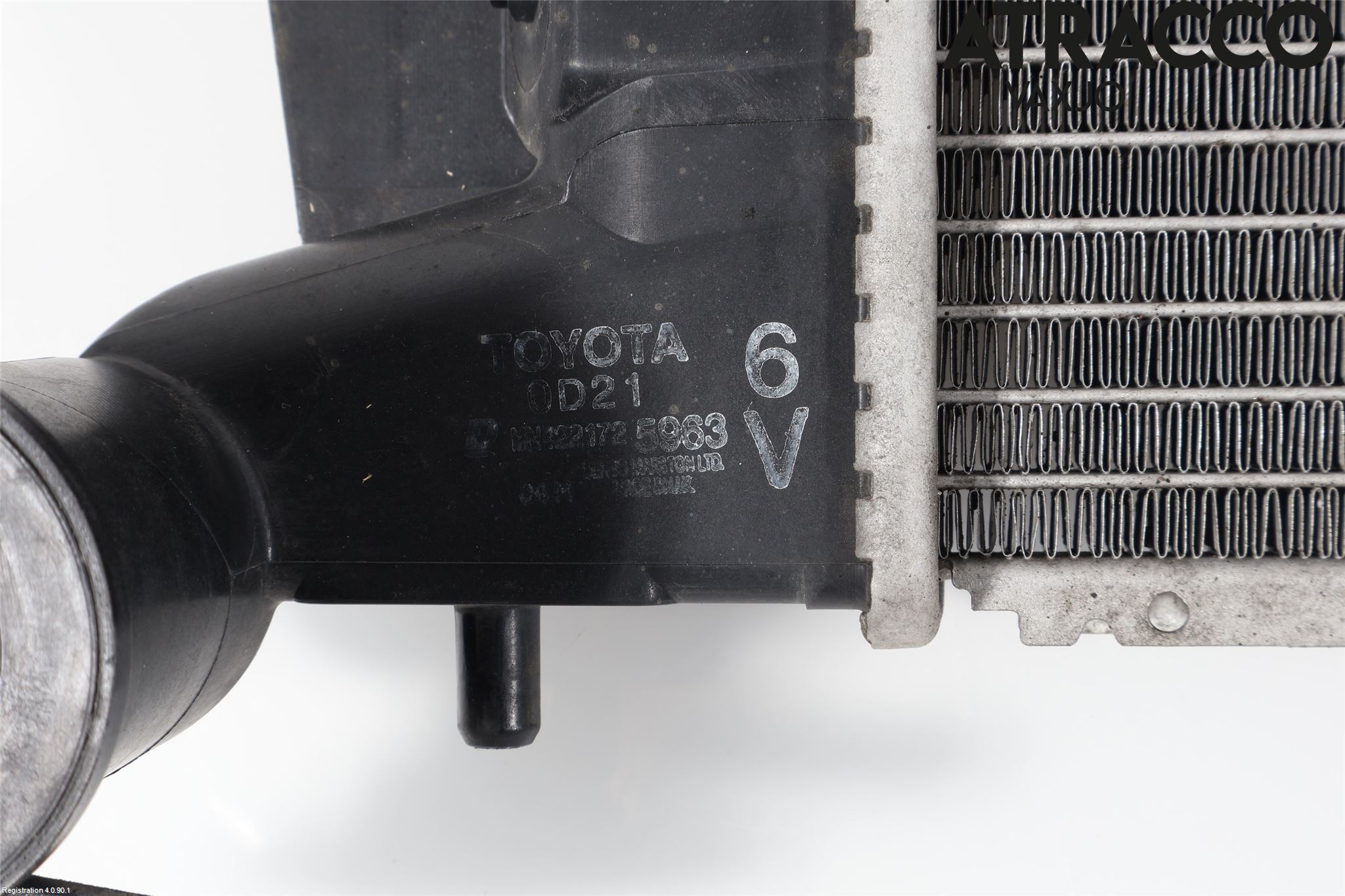 Toyota AVENSIS 03-06 Radiator Manuell