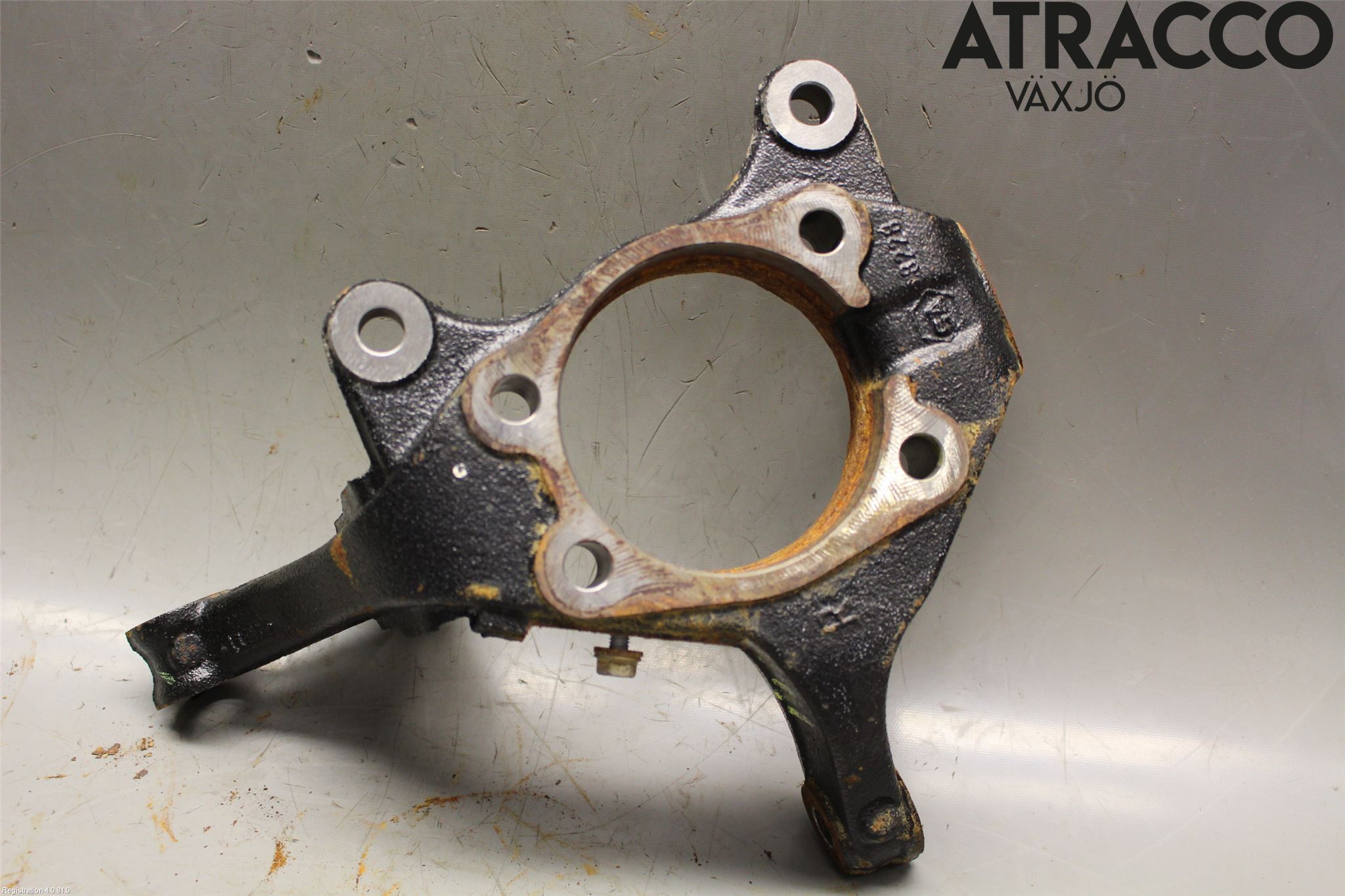 Toyota AVENSIS 16-18 Spindel Hf