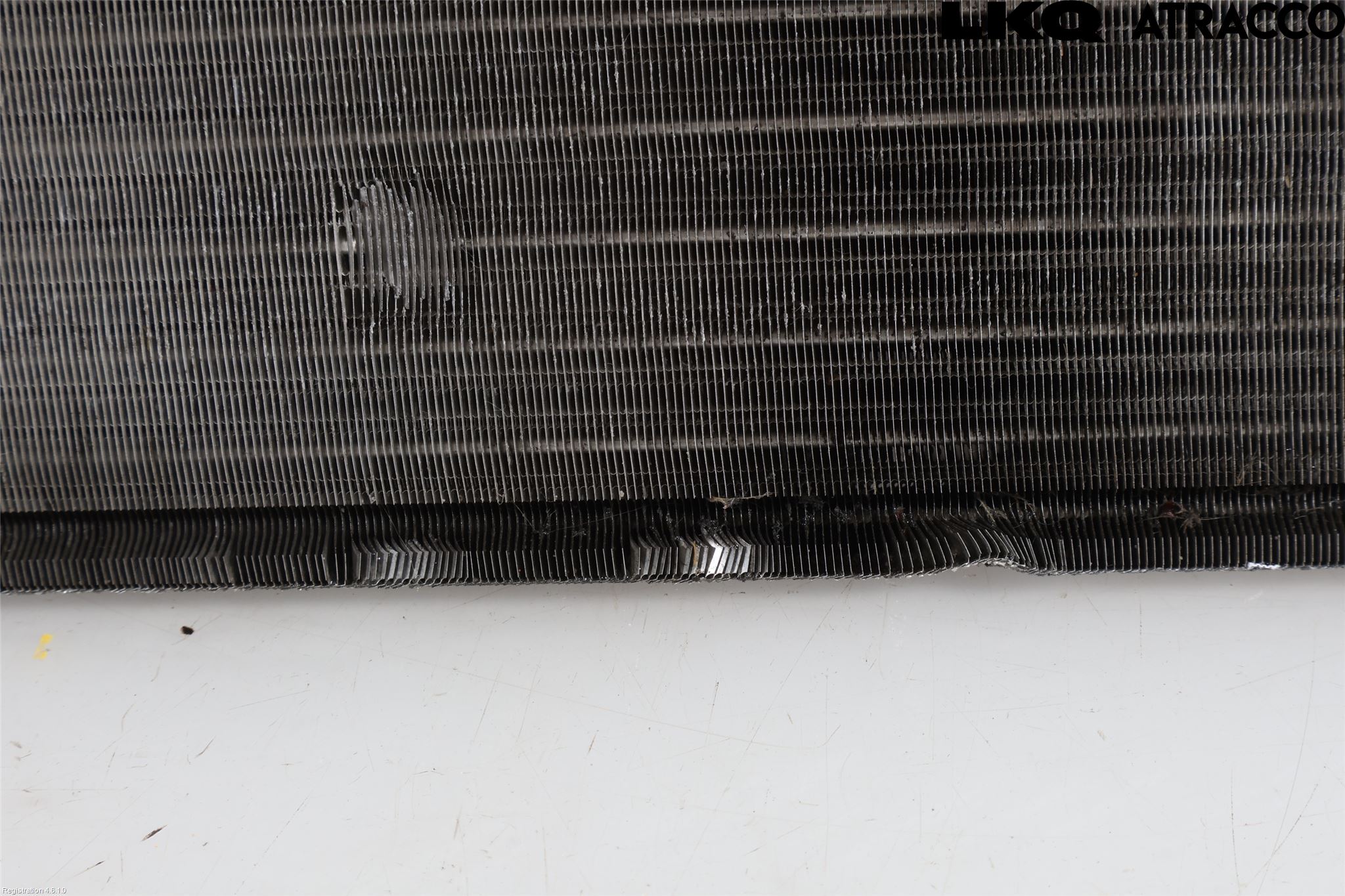 Volkswagen VW CADDY      04-10 Radiator Manuell