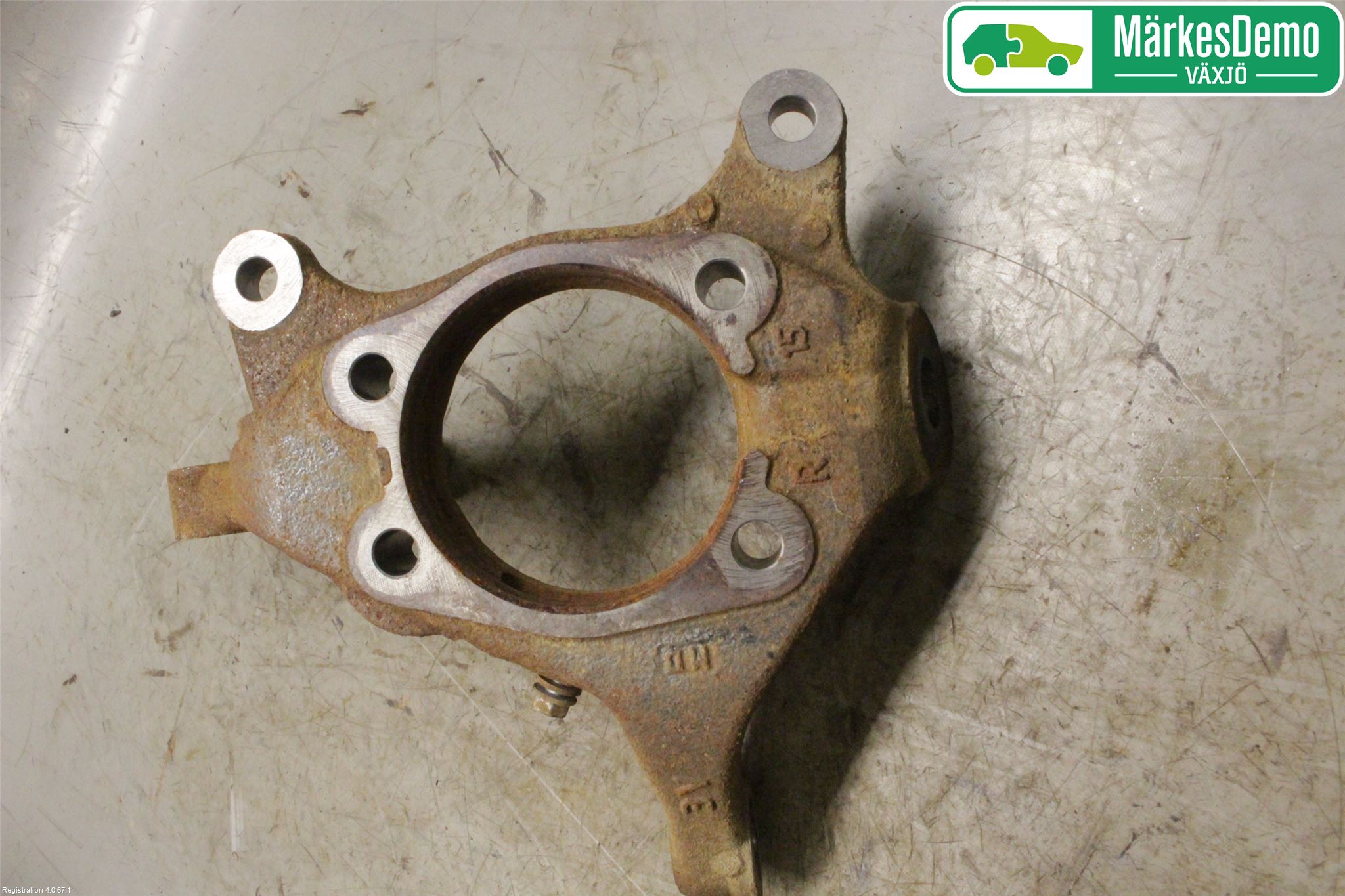 Toyota RAV4 13-18 Spindel Hf