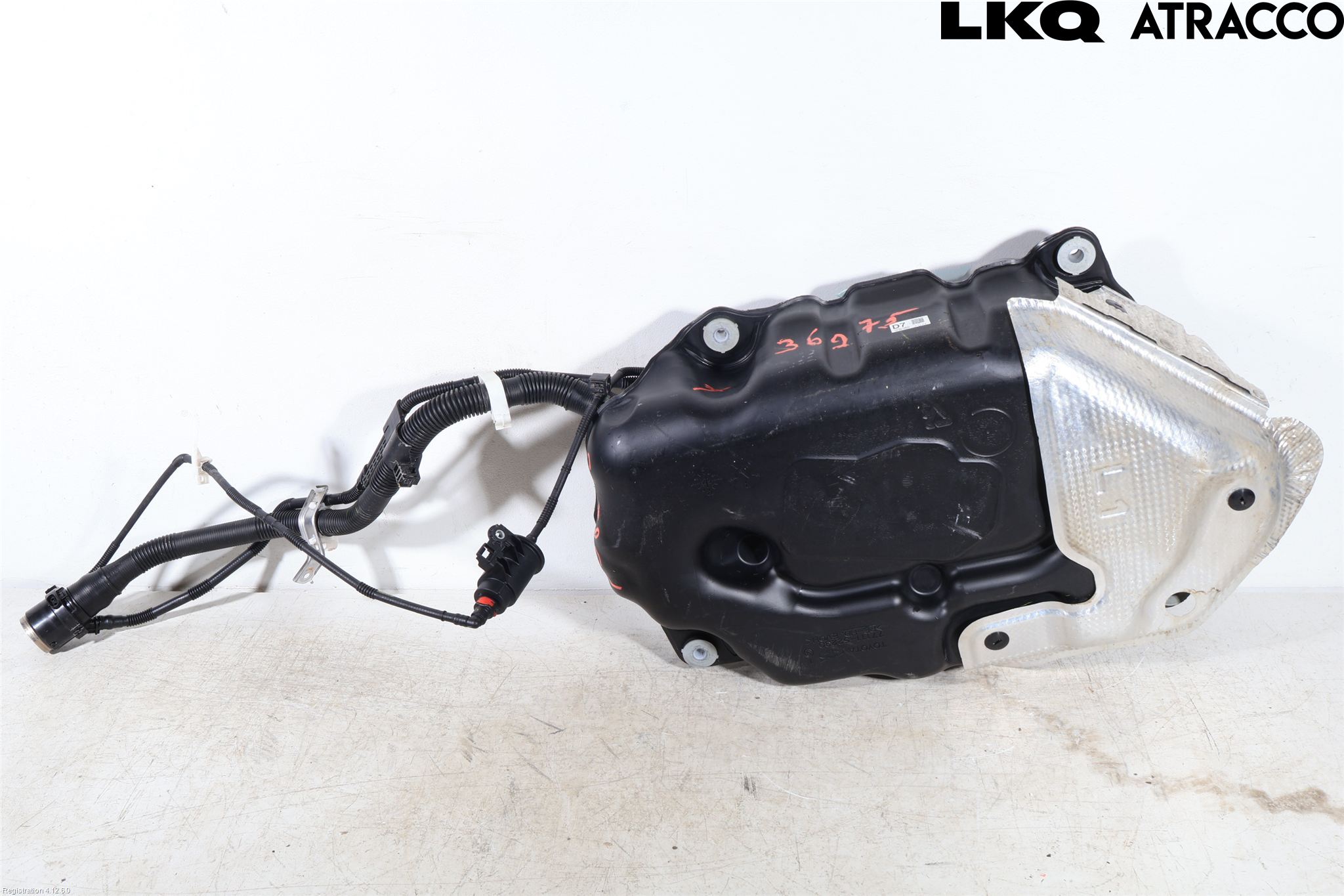 Lexus LBX 24- Drivstofftank