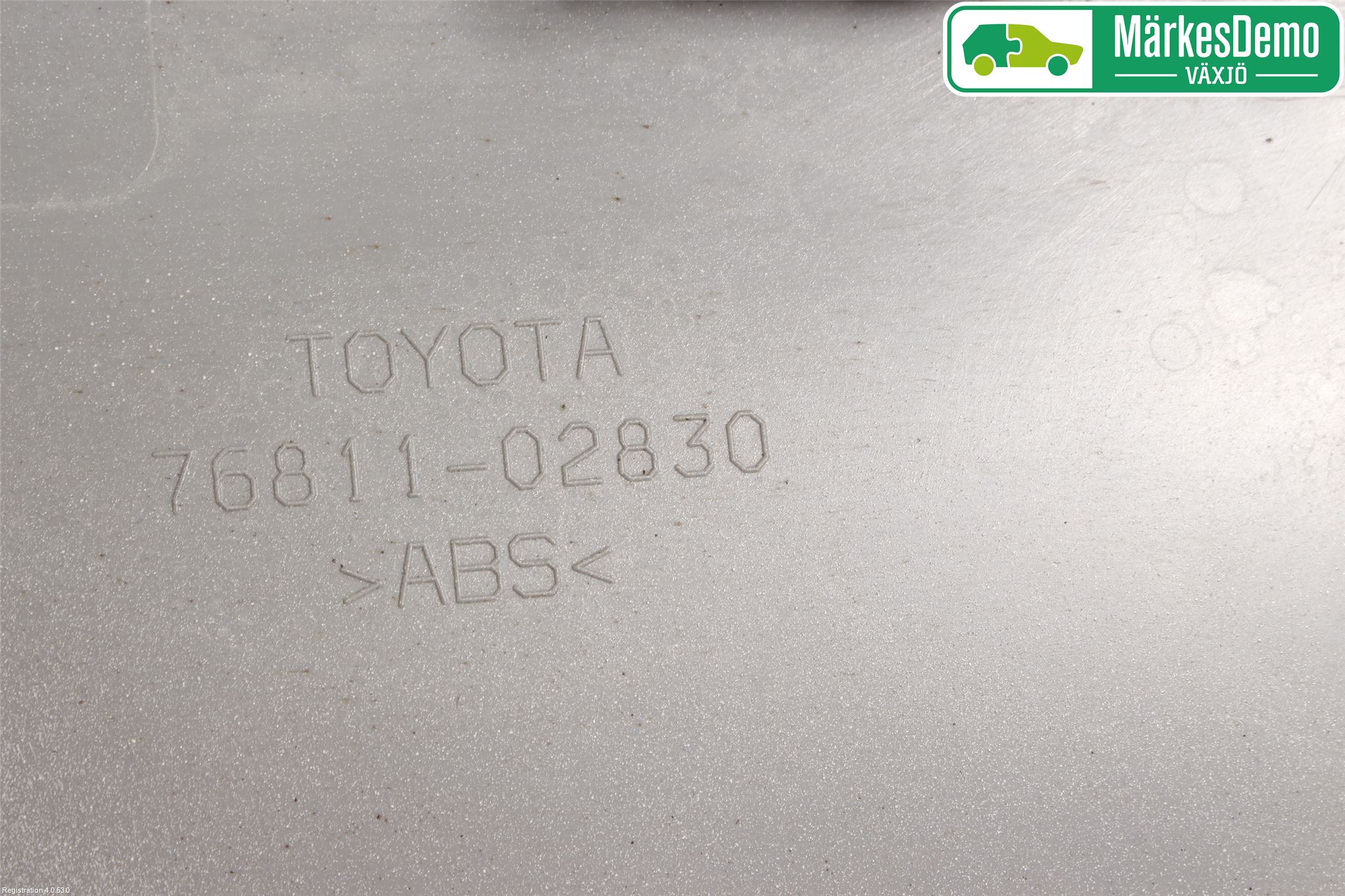 Toyota AURIS 13-19 Refleksplate - Skiltplate