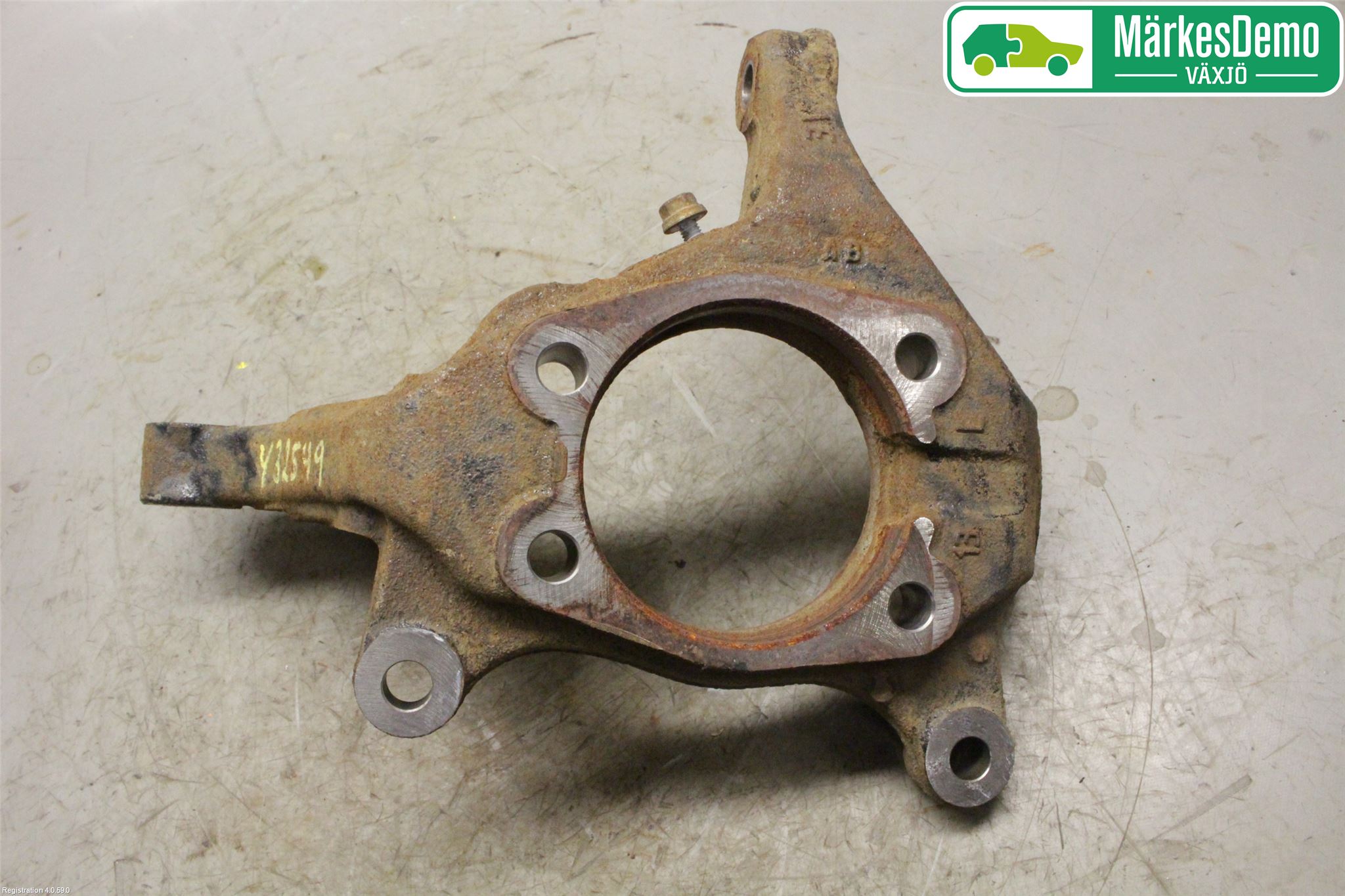 Toyota RAV4 13-18 Spindel Vf