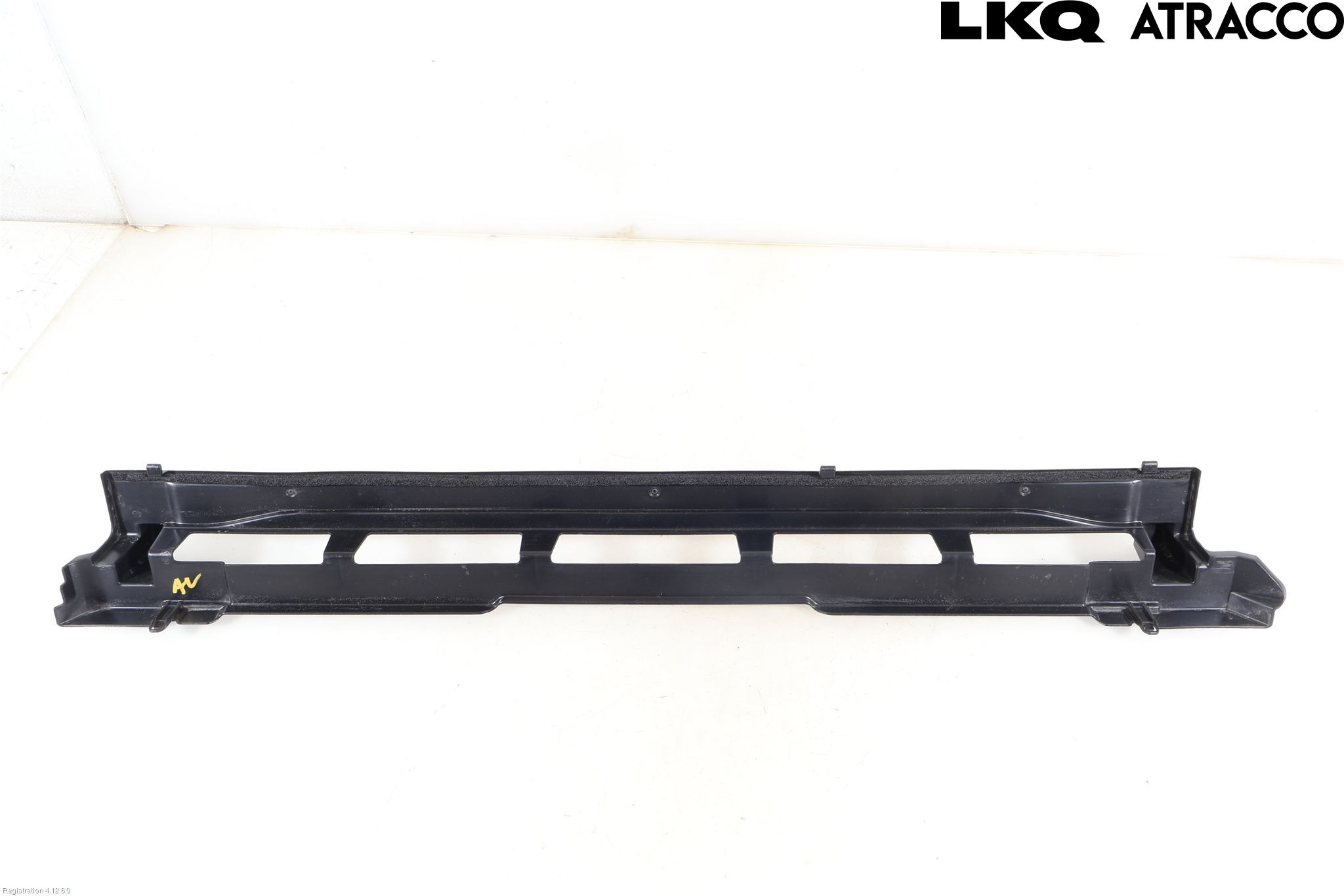 Toyota C-HR 24- Luftstyring Front