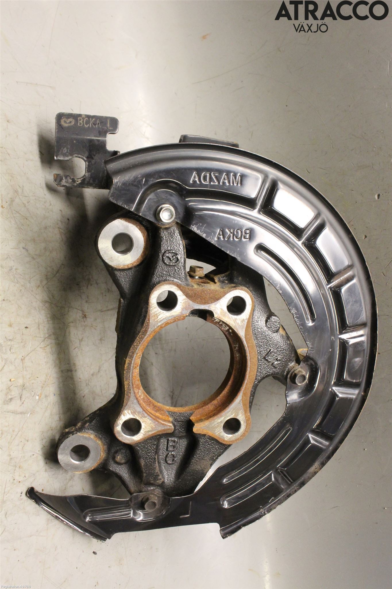 Mazda 3 IV 19- Spindel Vf