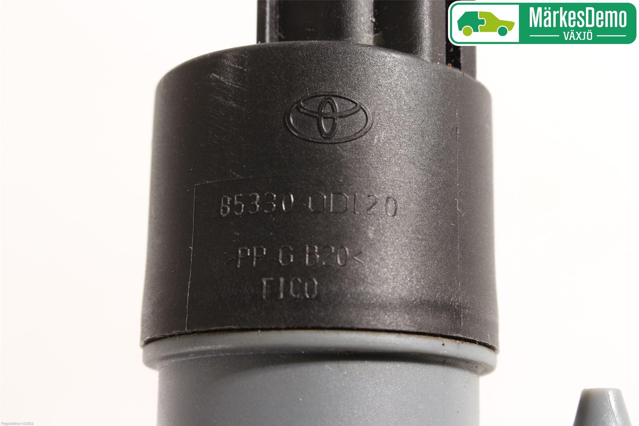 Toyota YARIS XP130 15-20 Spylerpumpe Frontrute