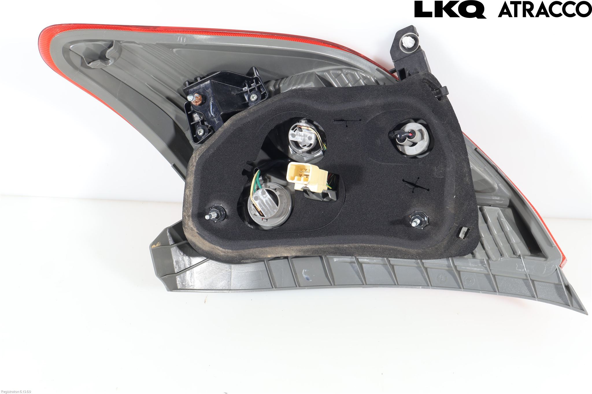 Toyota YARIS XP130 12-14 Baklykt Venstre