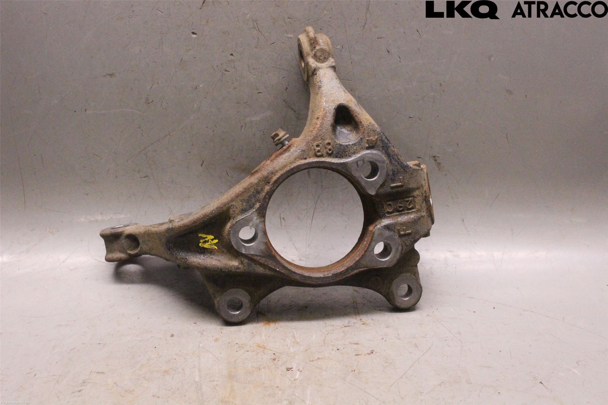 Toyota COROLLA CROSS XG10 22- Spindel Vf