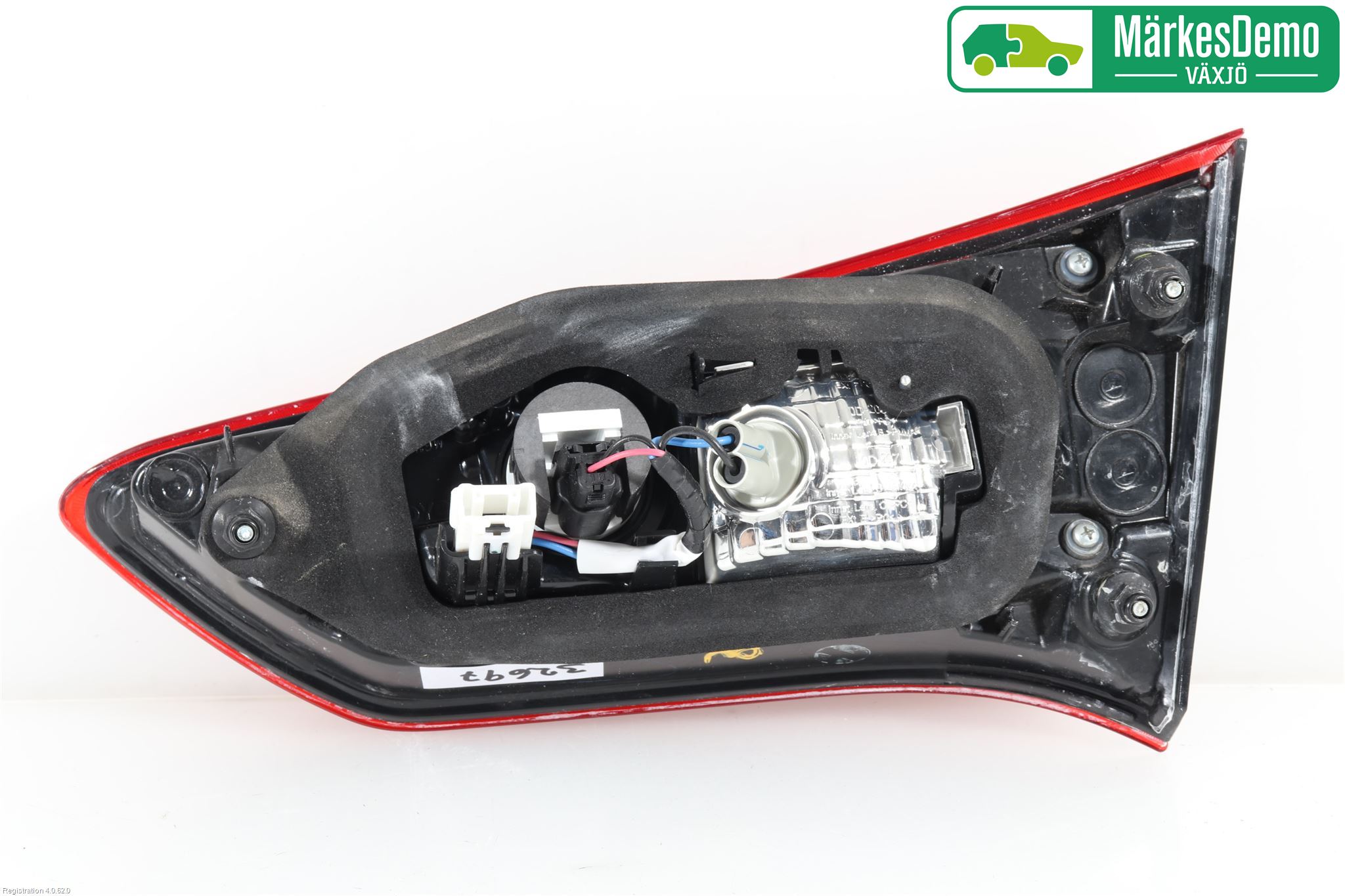 Toyota YARIS XP130 15-20 Baklykt Venstre  På Luke(Indre