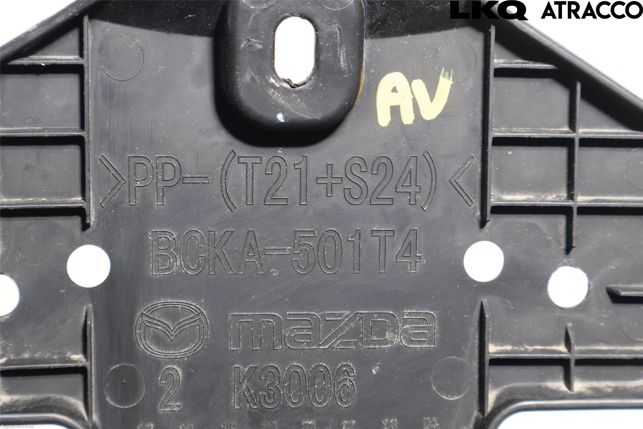 Mazda 3 IV 19- Støtfanger Foran Midt Del
