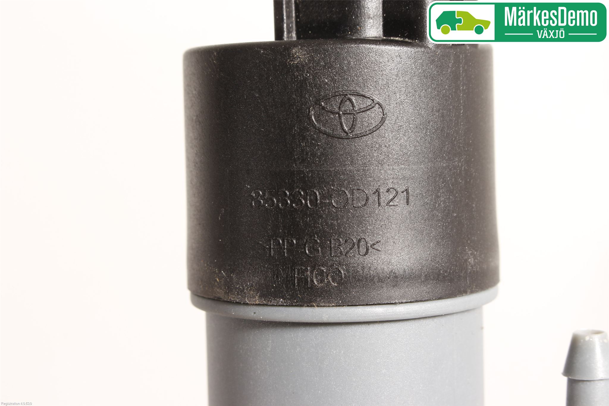Toyota YARIS XP130 15-20 Spylerpumpe Frontrute