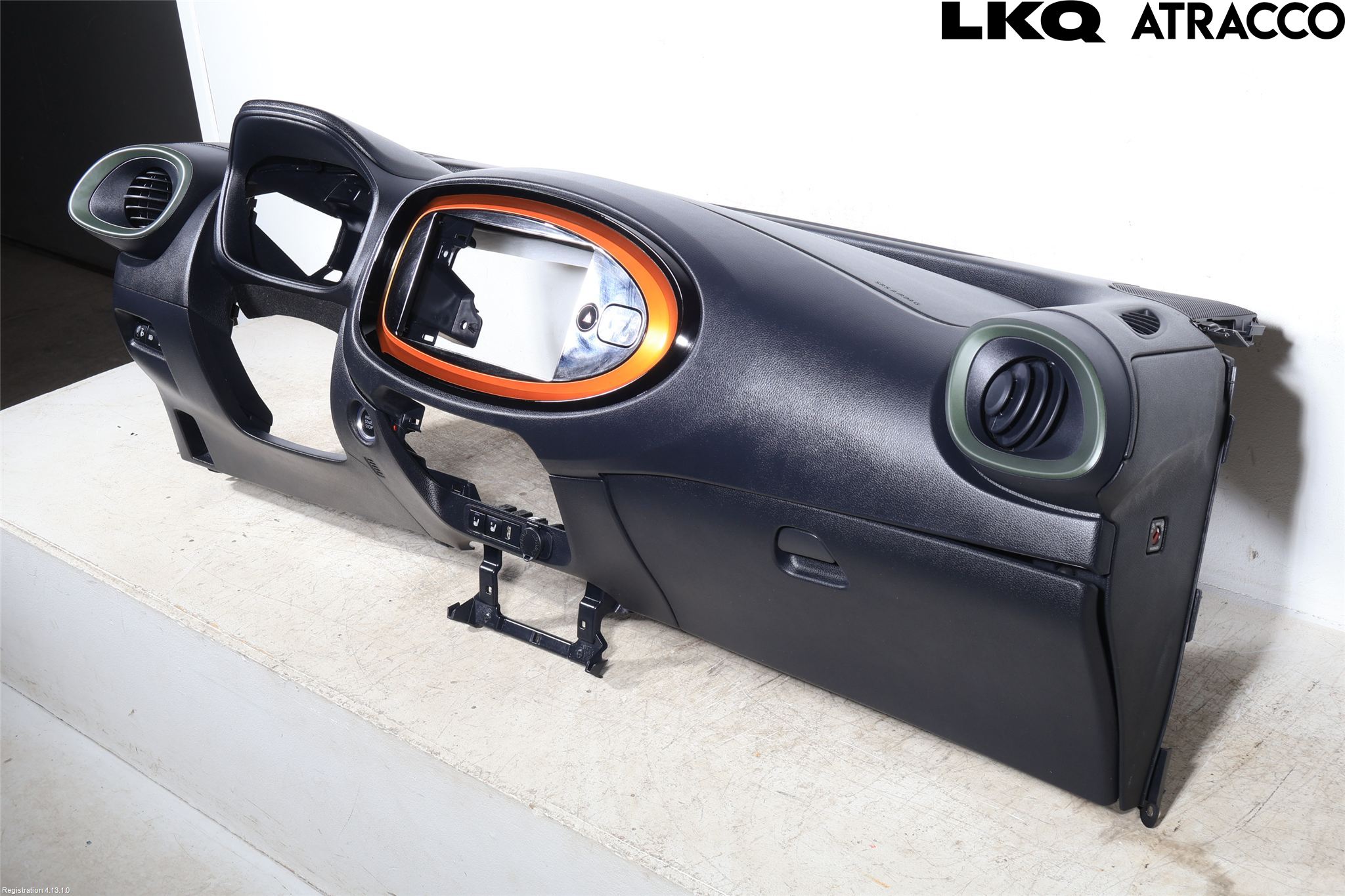 Toyota AYGO X AB70 22- Dashbord