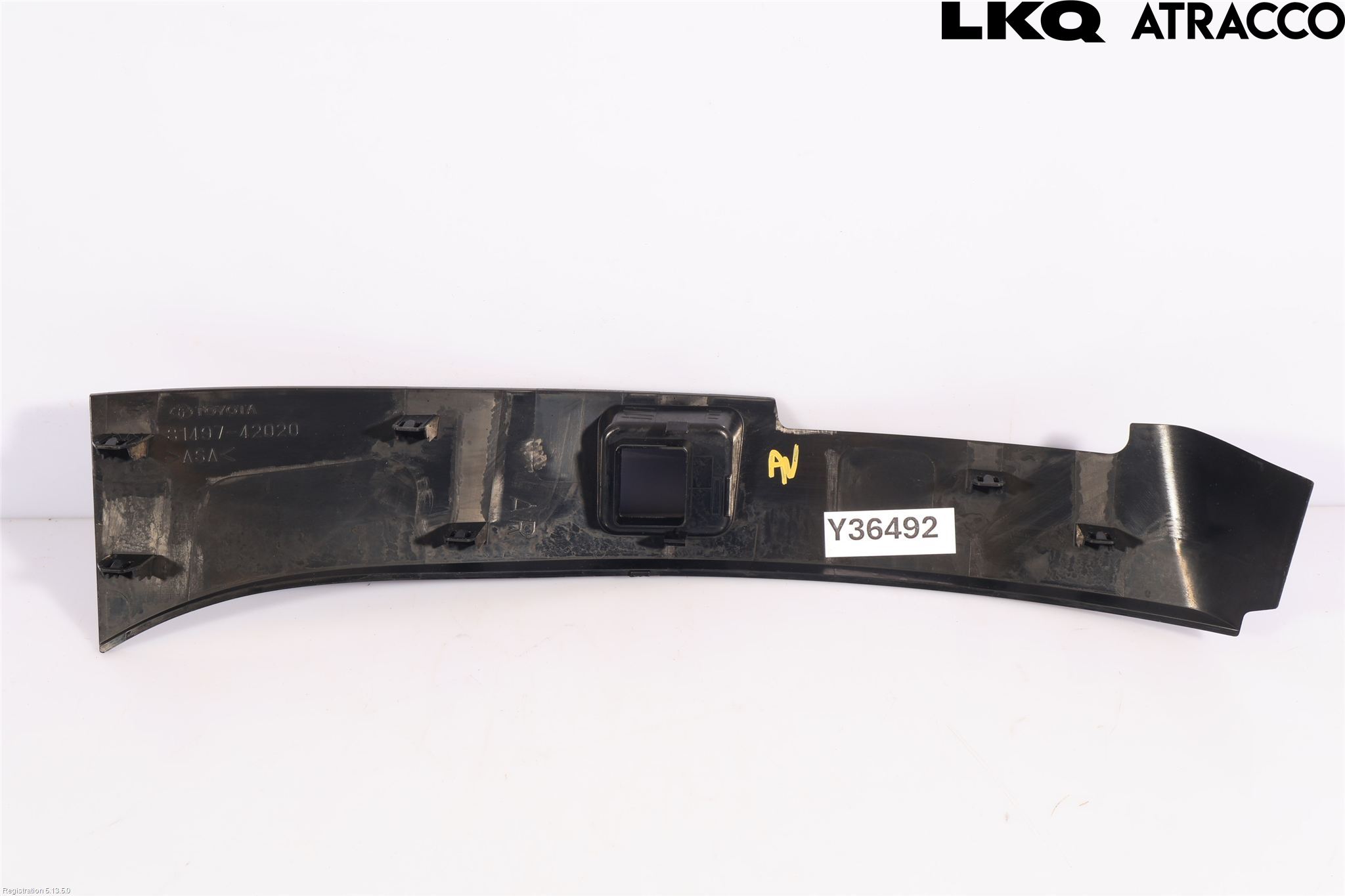 Toyota bZ4X EA10 22- Baklykt Omramming